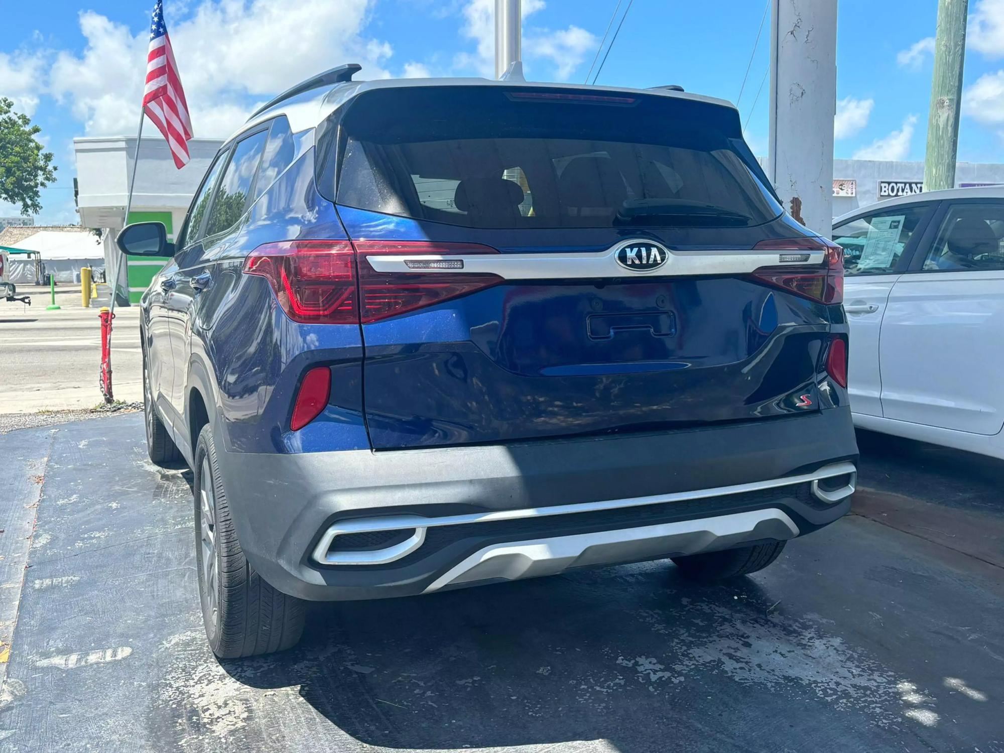 2021 Kia Seltos S photo 14