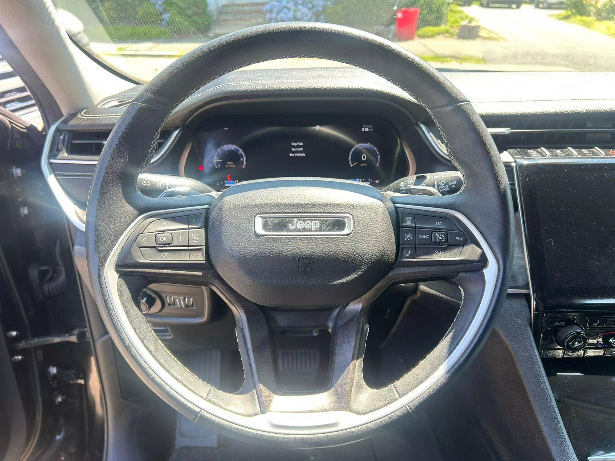 2023 Jeep Grand Cherokee Limited photo 26