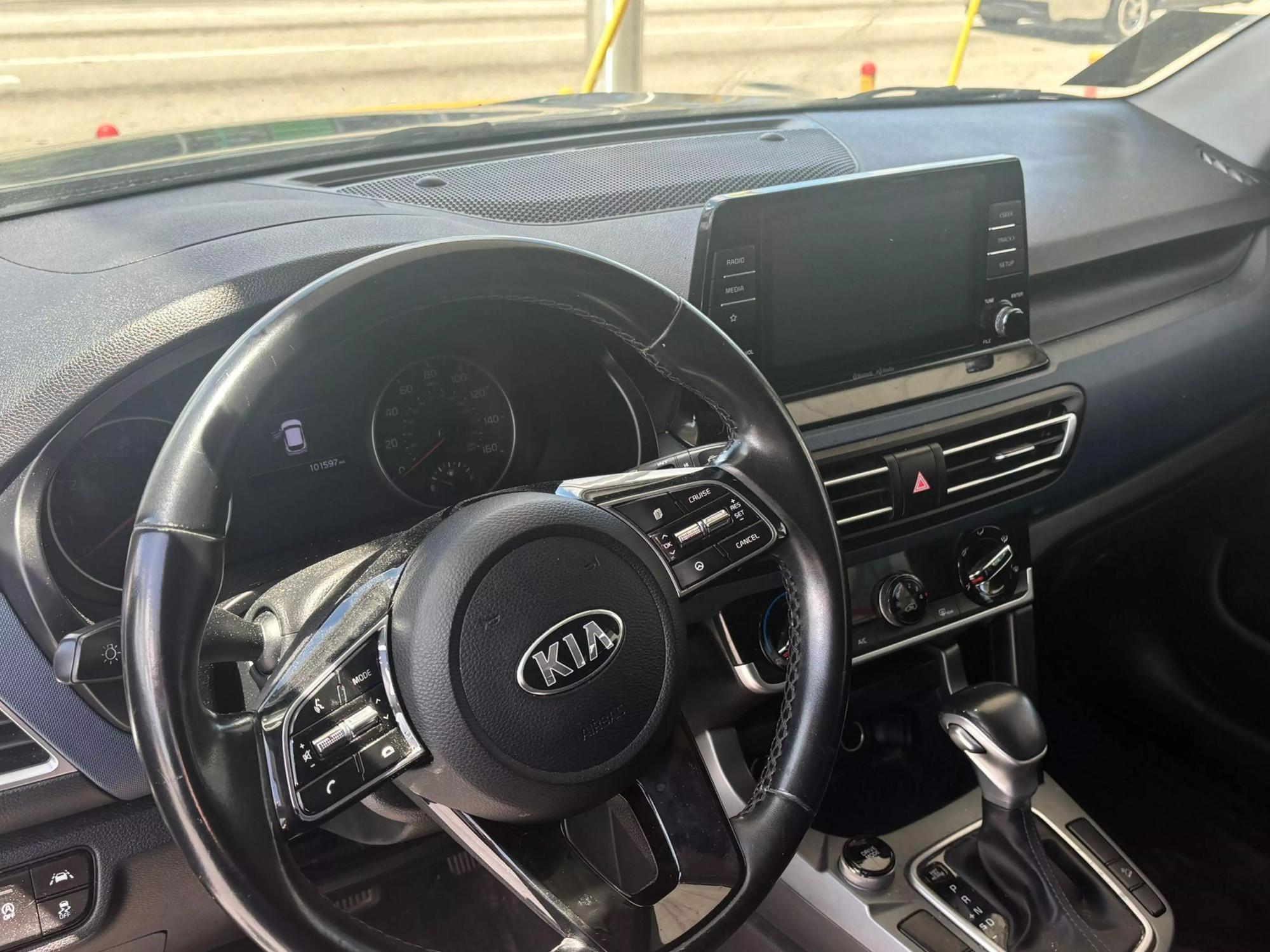 2021 Kia Seltos S photo 19