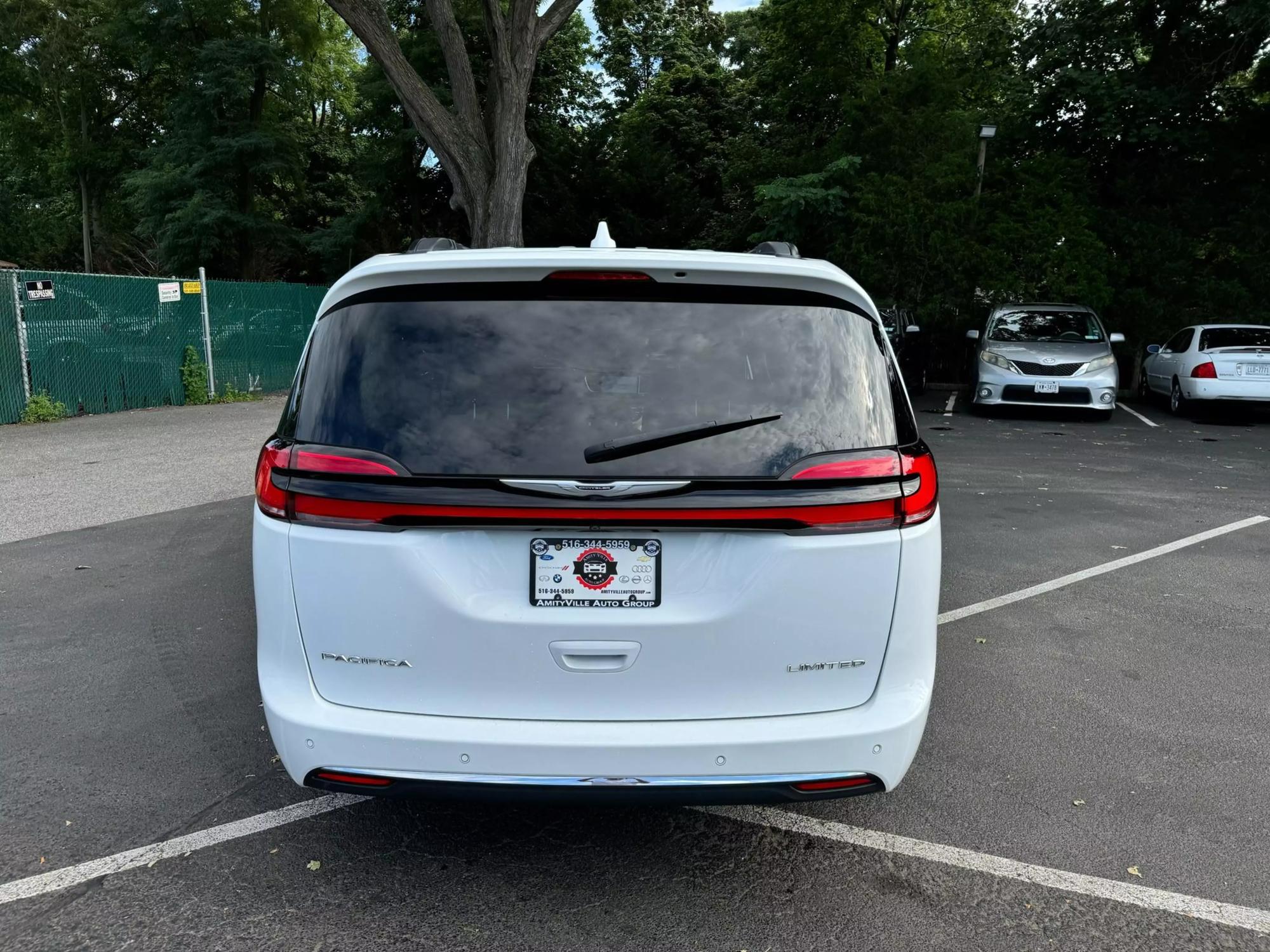 2022 Chrysler Pacifica Limited photo 92