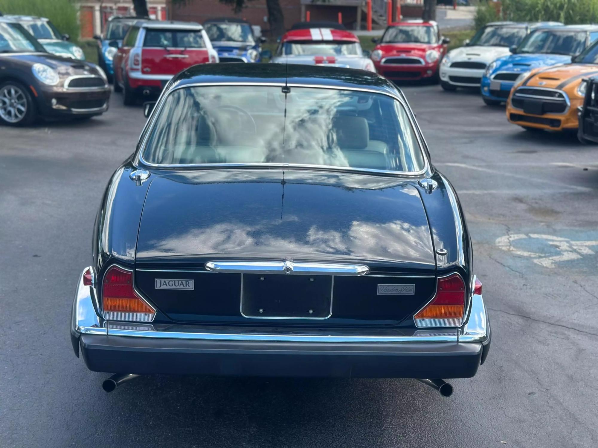 1983 Jaguar XJ6 null photo 80