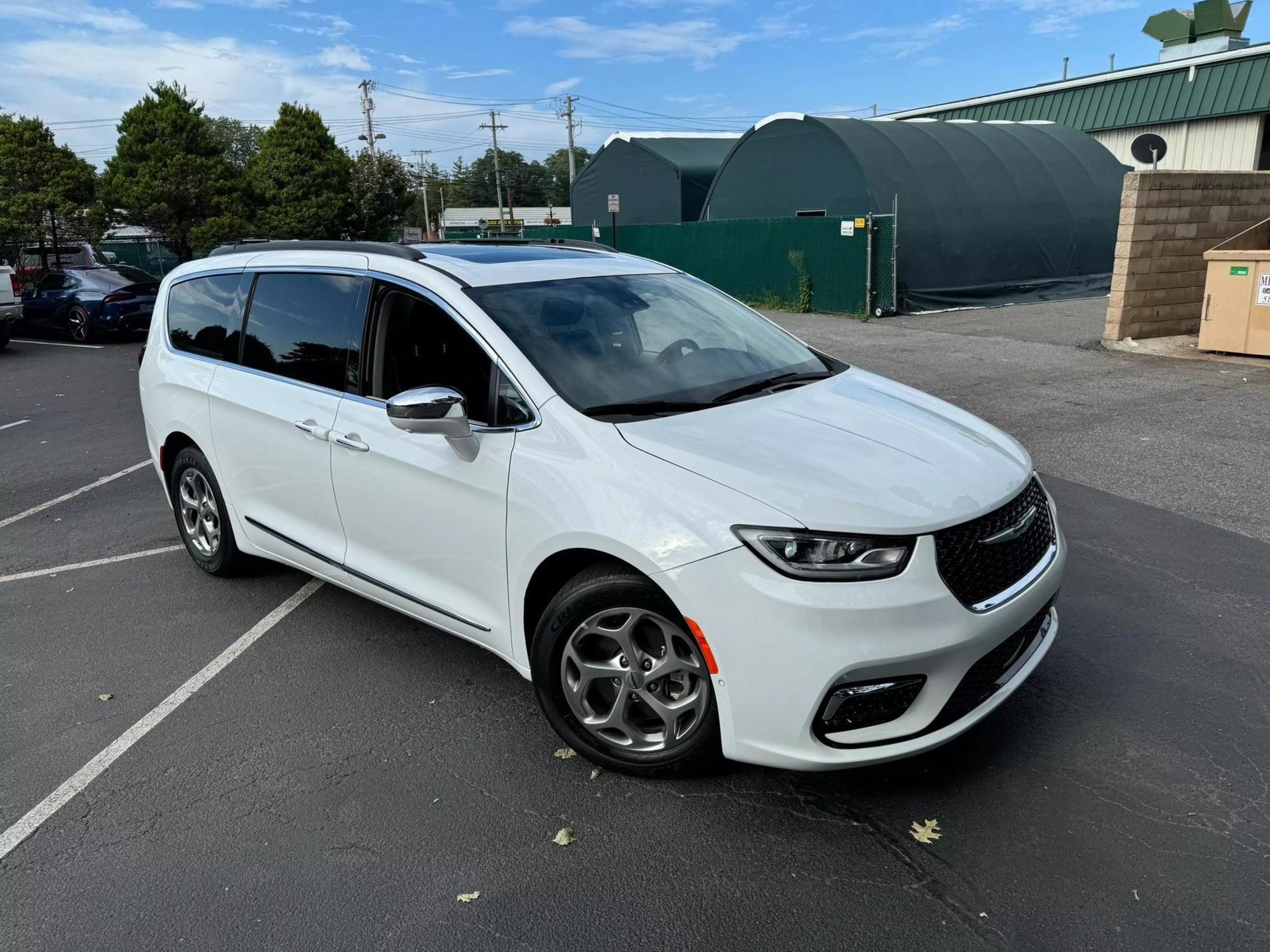 2022 Chrysler Pacifica Limited photo 85