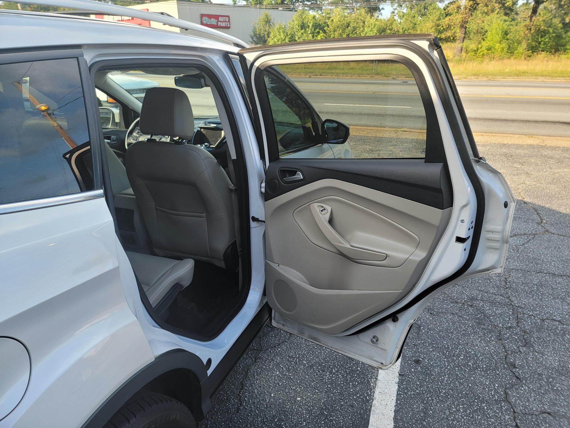 2017 Ford Escape Titanium photo 54