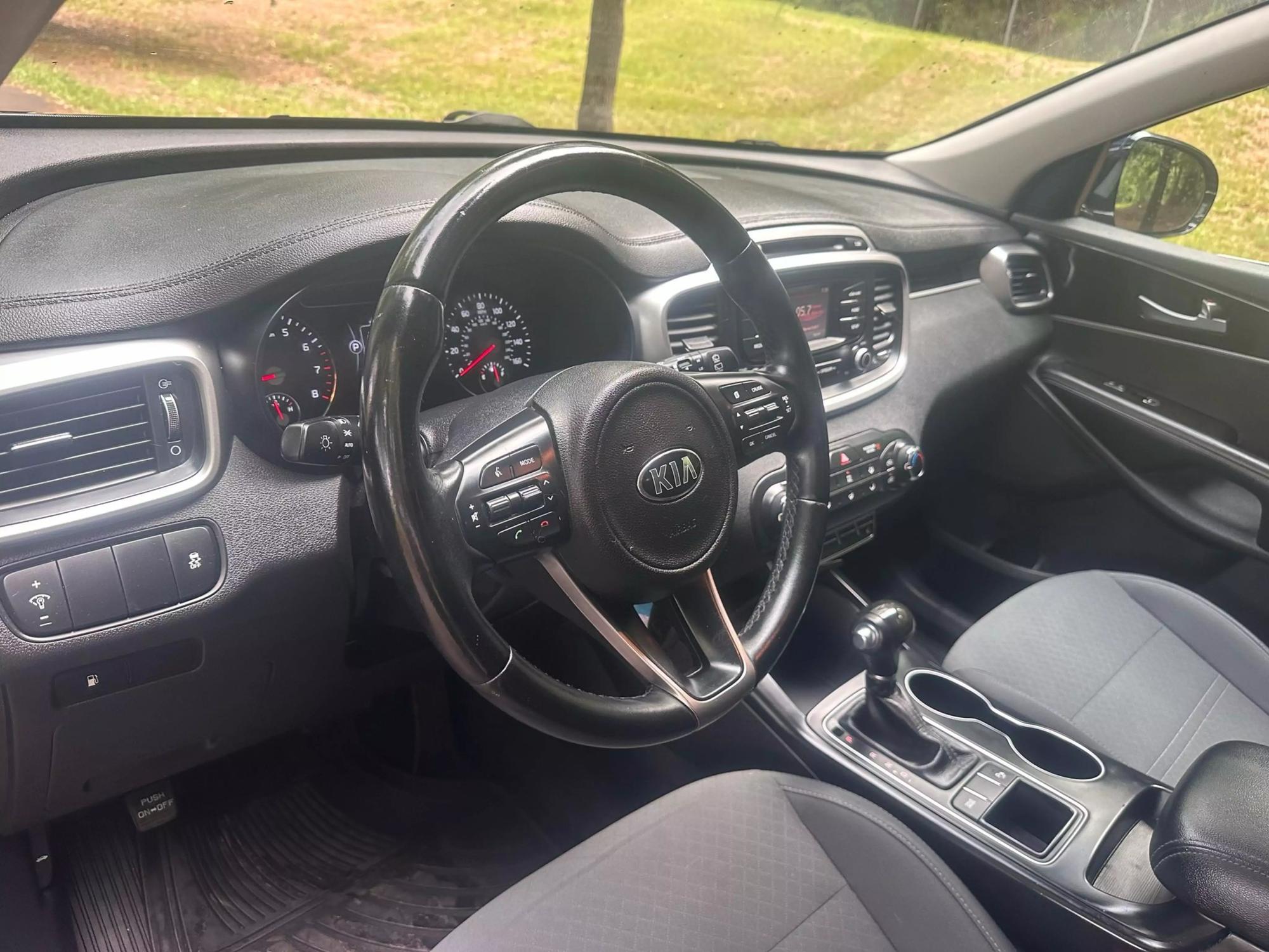 2016 Kia Sorento LX photo 35