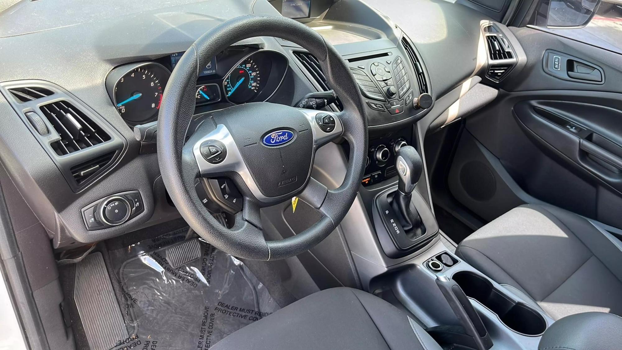 2015 Ford Escape S photo 44