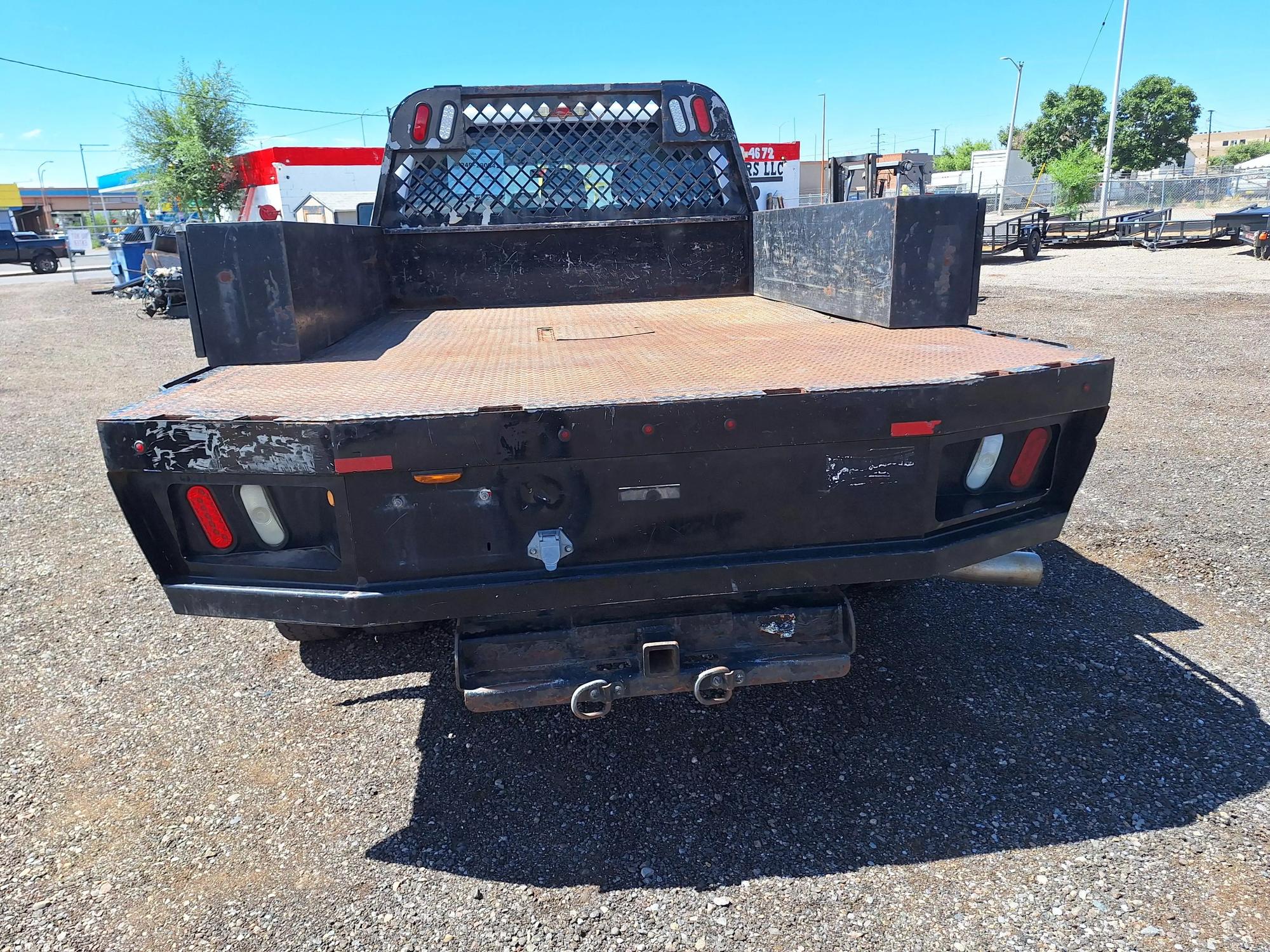 2012 Ford F-450 Super Duty Chassis Cab null photo 18