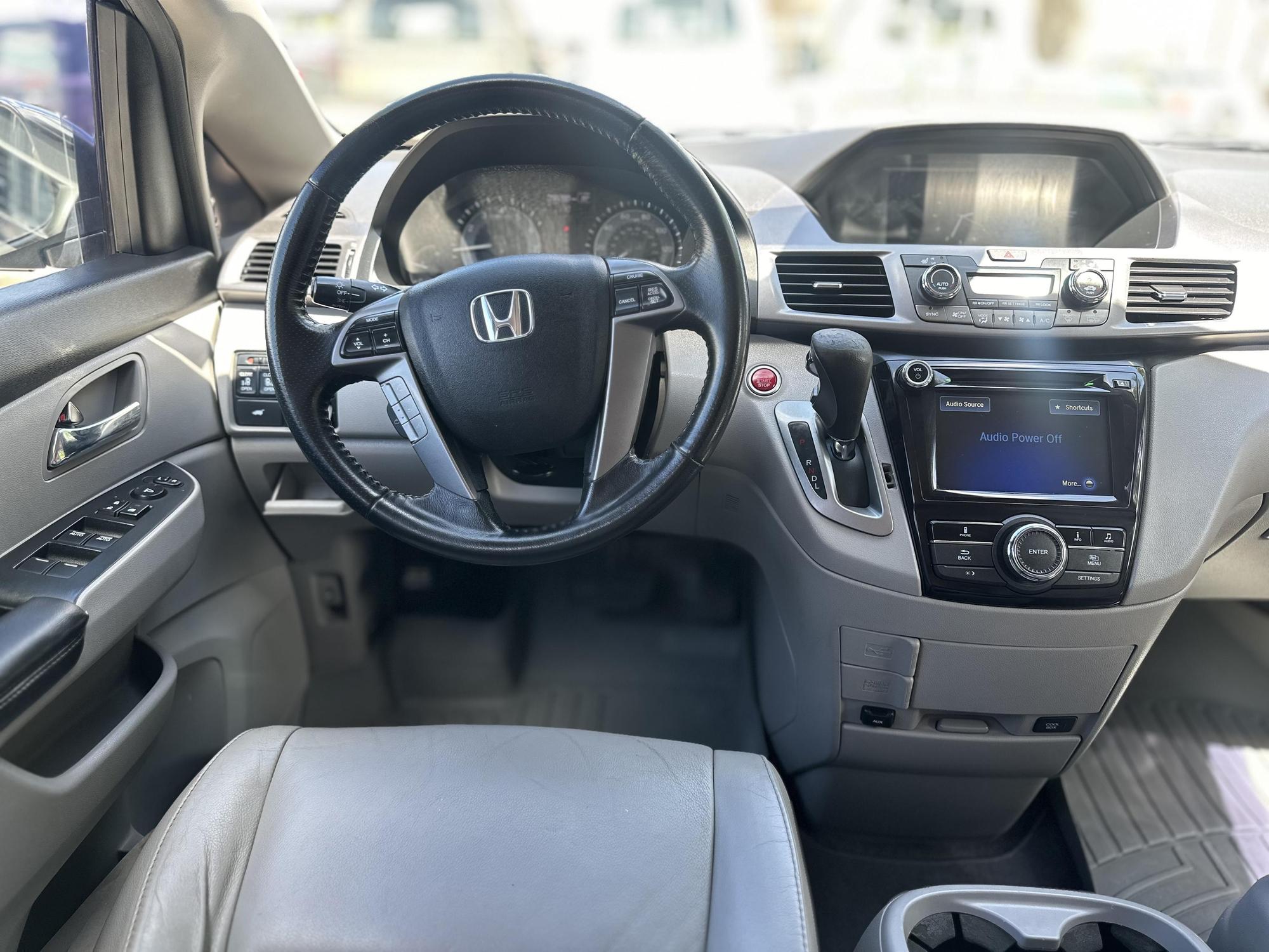 2014 Honda Odyssey EX-L photo 35