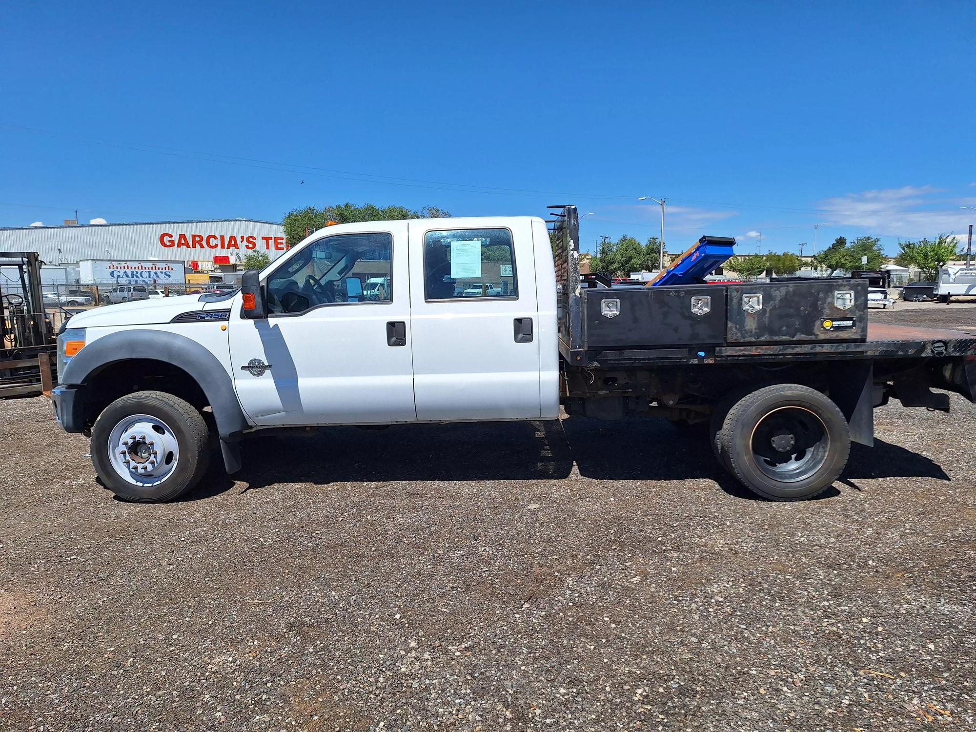 2012 Ford F-450 Super Duty Chassis Cab null photo 20