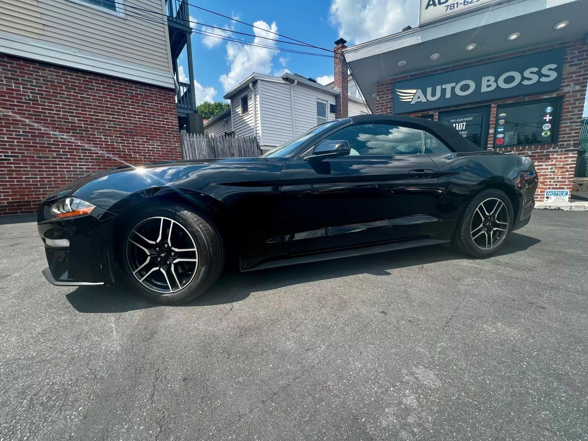 2018 Ford Mustang EcoBoost photo 20