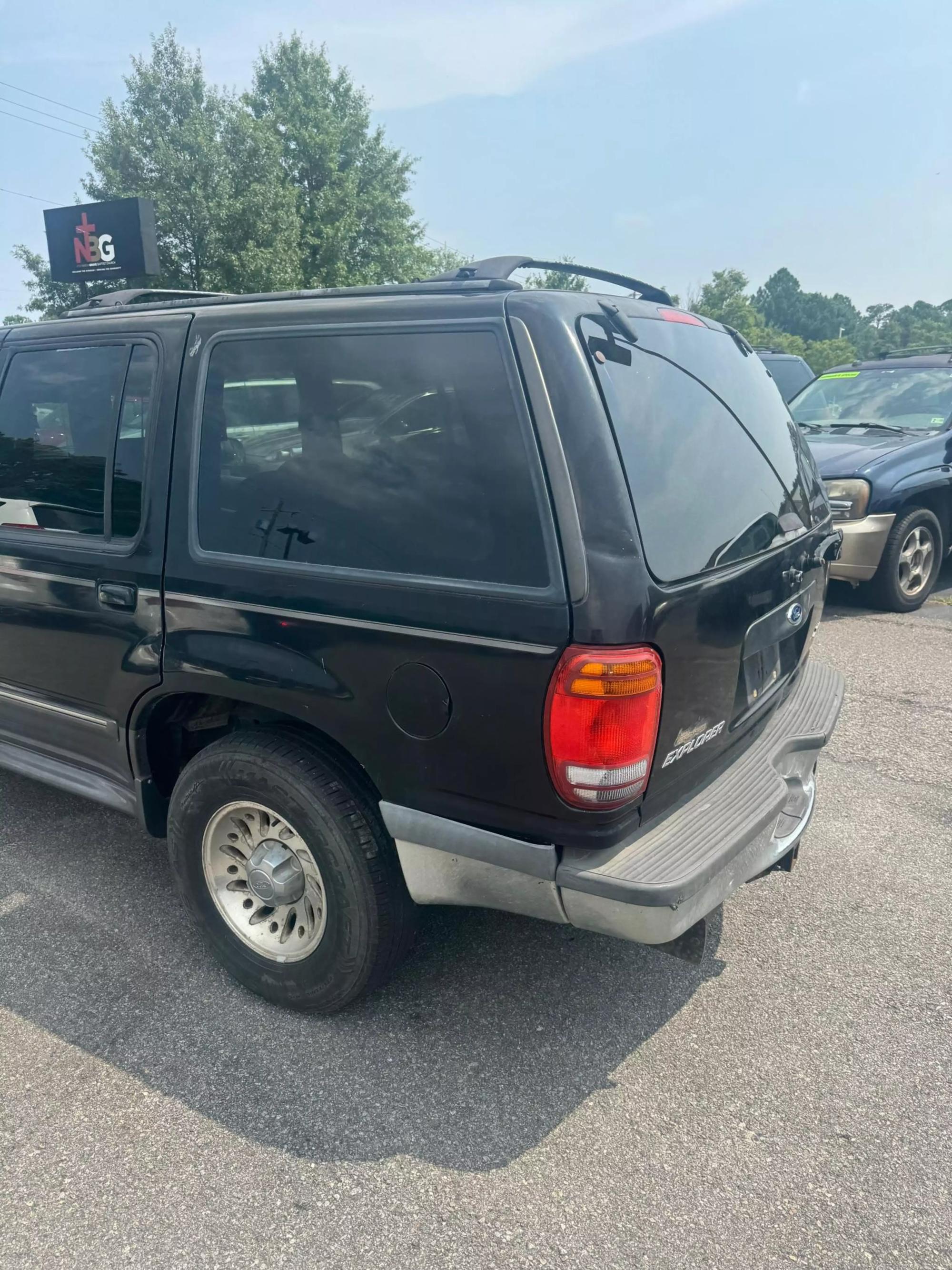 1998 Ford Explorer EDDIE BAUER photo 15