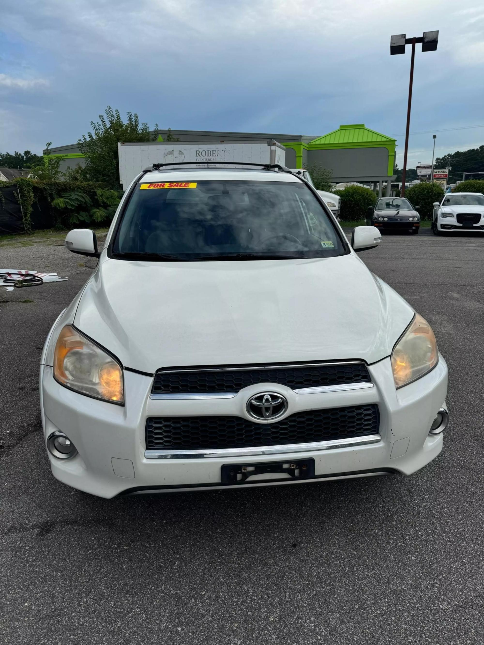 2010 Toyota RAV4 Limited photo 14