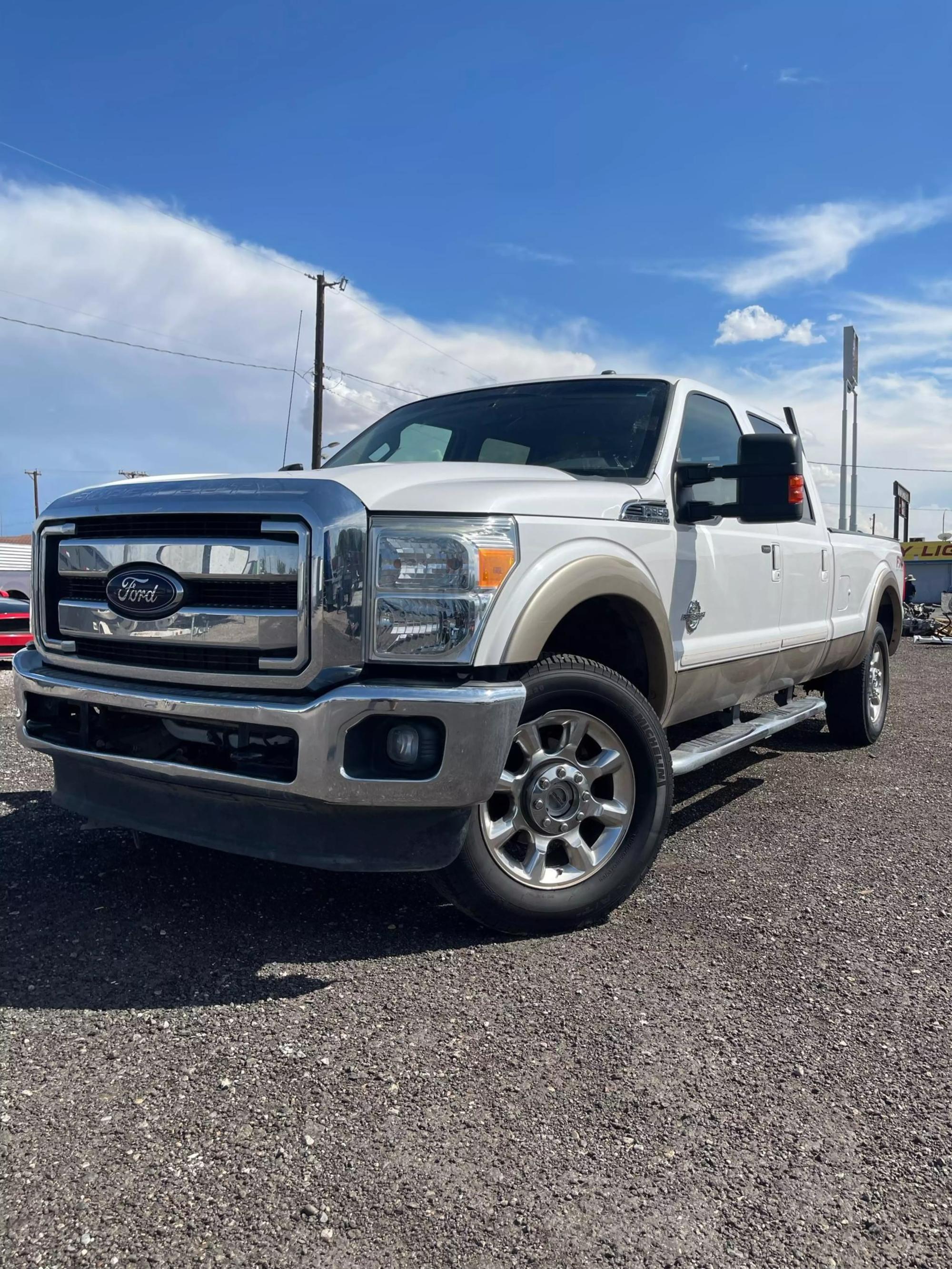 2012 Ford F-350 Super Duty Lariat photo 19