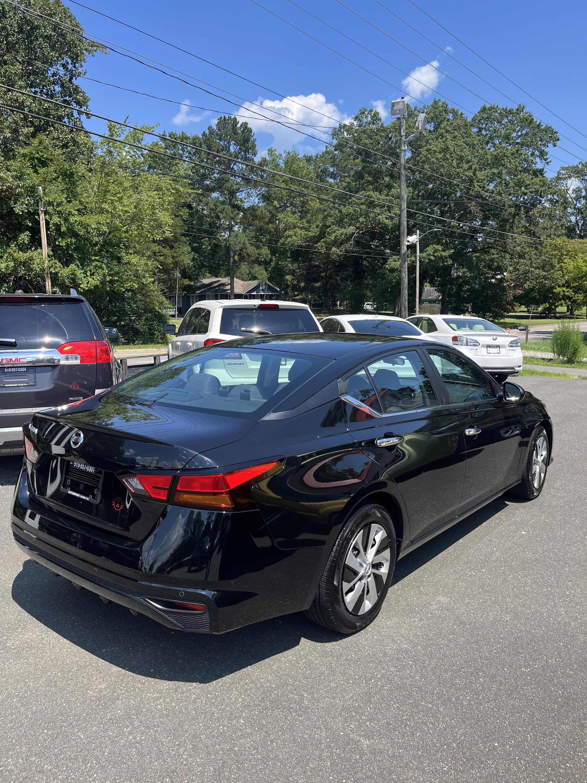 2022 Nissan Altima S photo 21