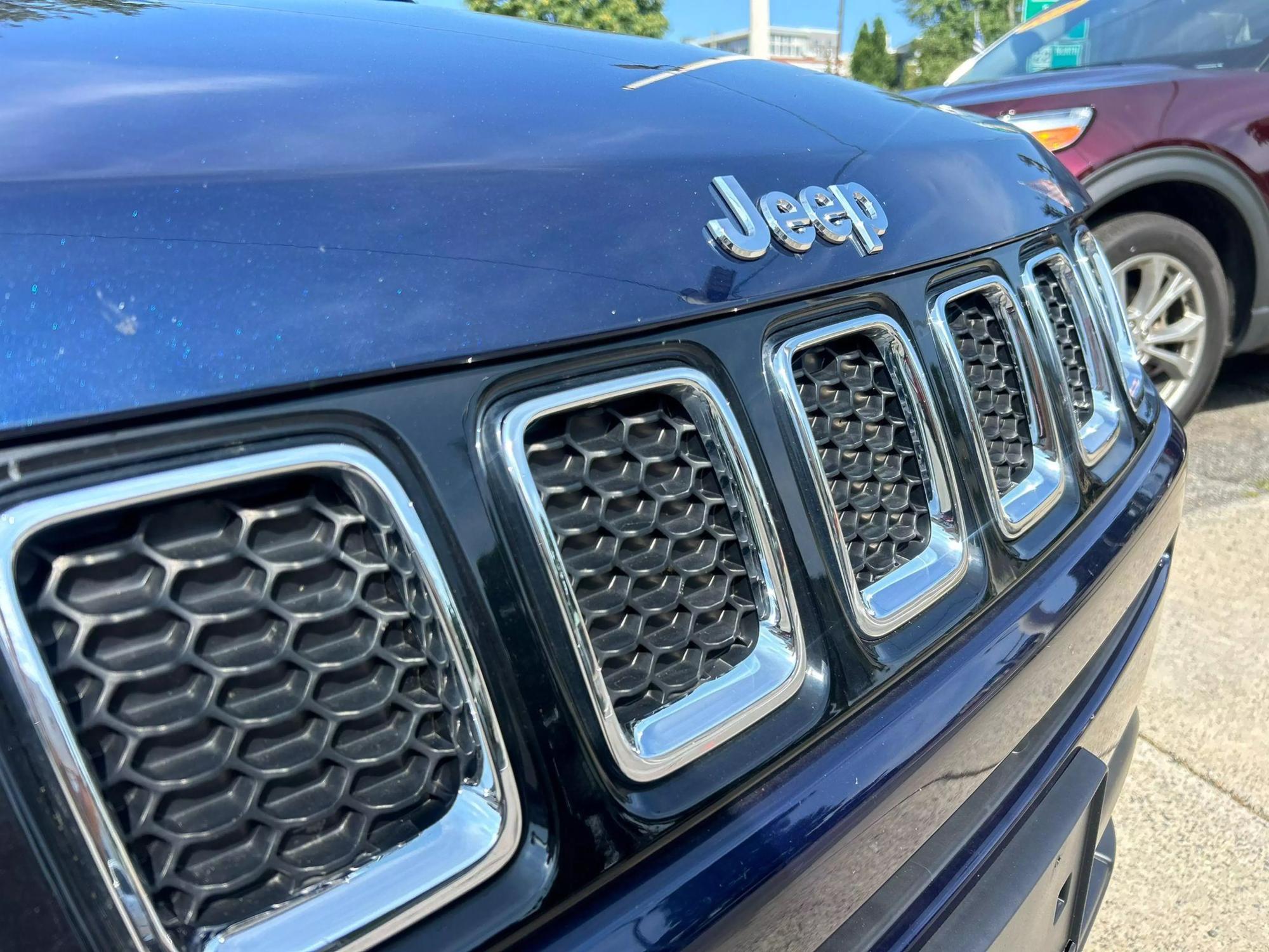 2021 Jeep Compass Latitude photo 19