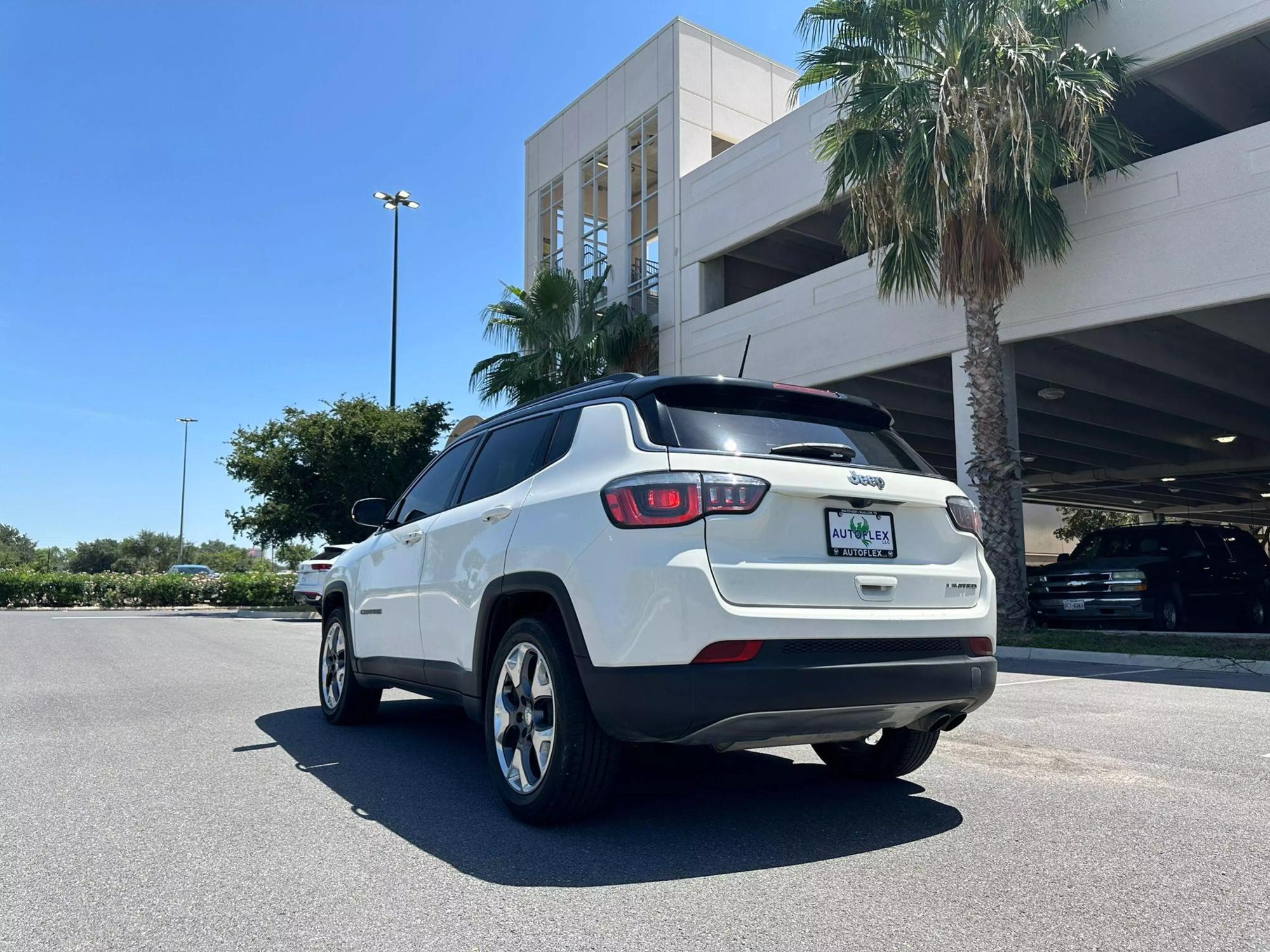 2020 Jeep Compass Limited photo 13