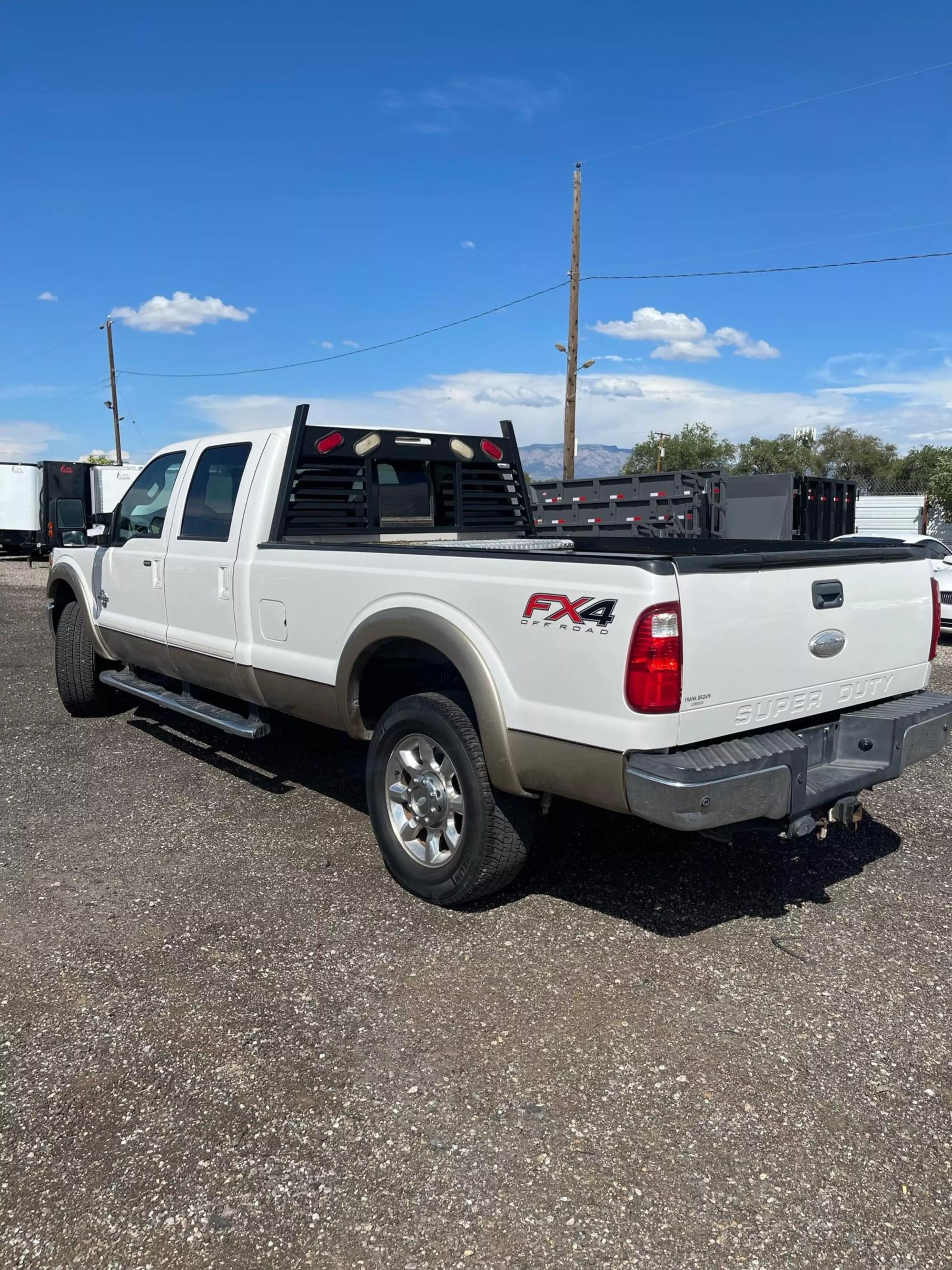 2012 Ford F-350 Super Duty Lariat photo 22