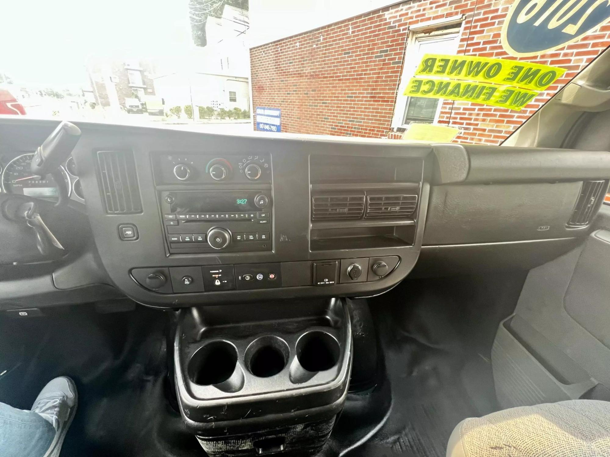 2016 GMC Savana Cargo Work Van photo 34