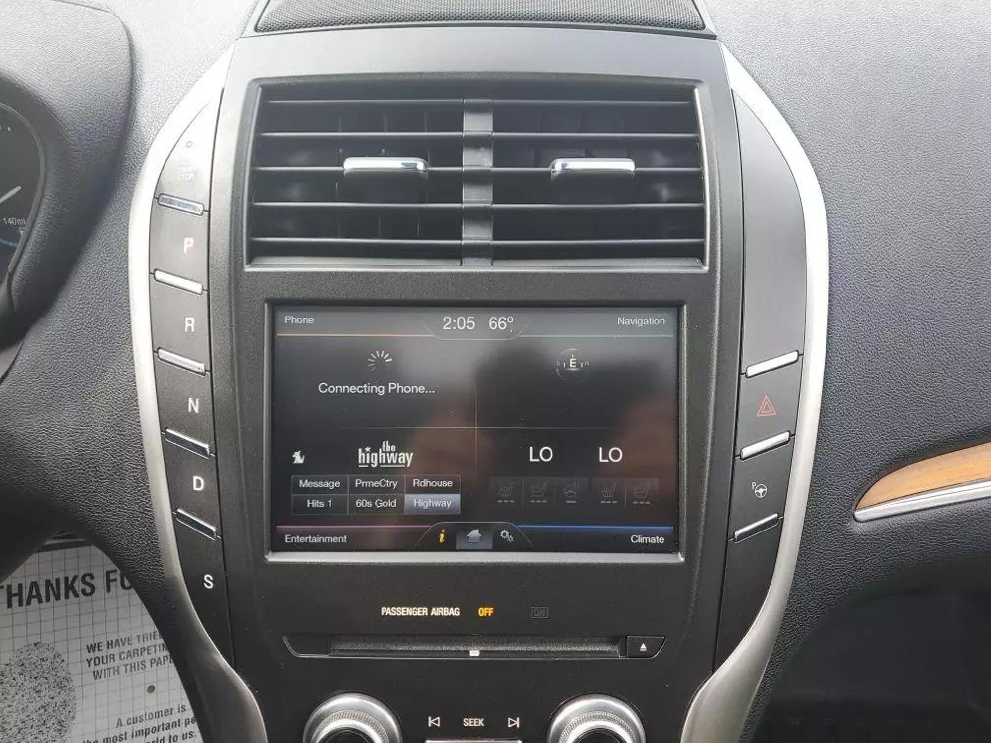 2015 Lincoln MKC Base photo 47