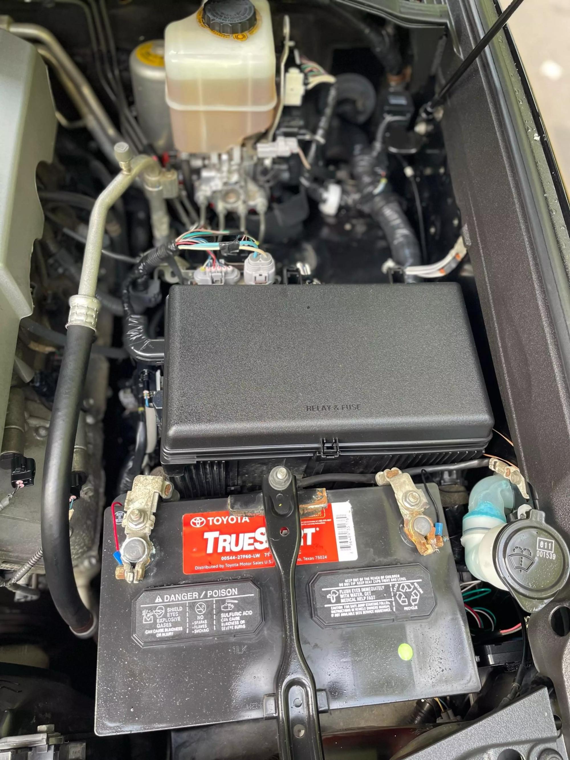 2016 Toyota Land Cruiser Base photo 145