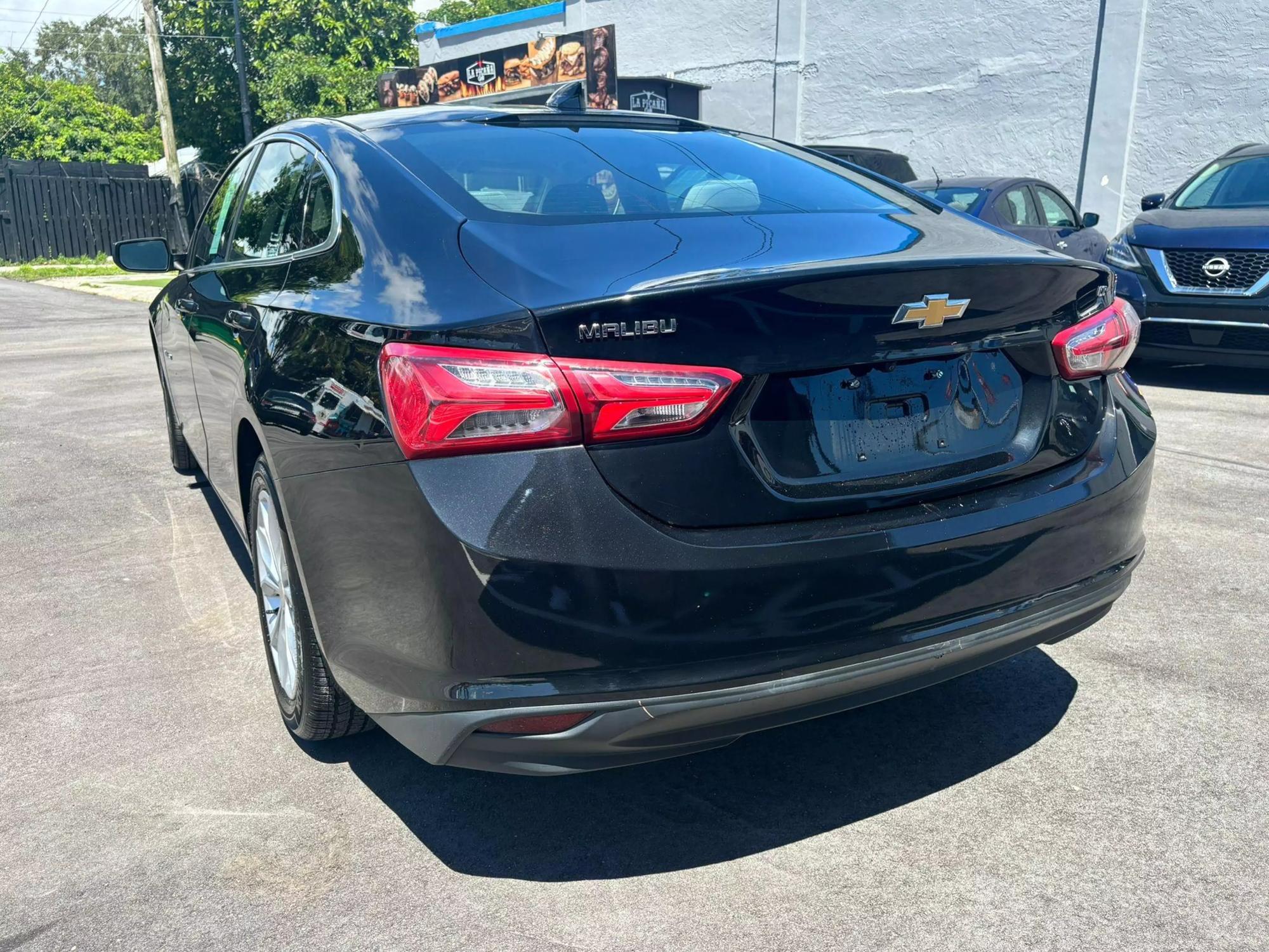 2023 Chevrolet Malibu 1LT photo 18