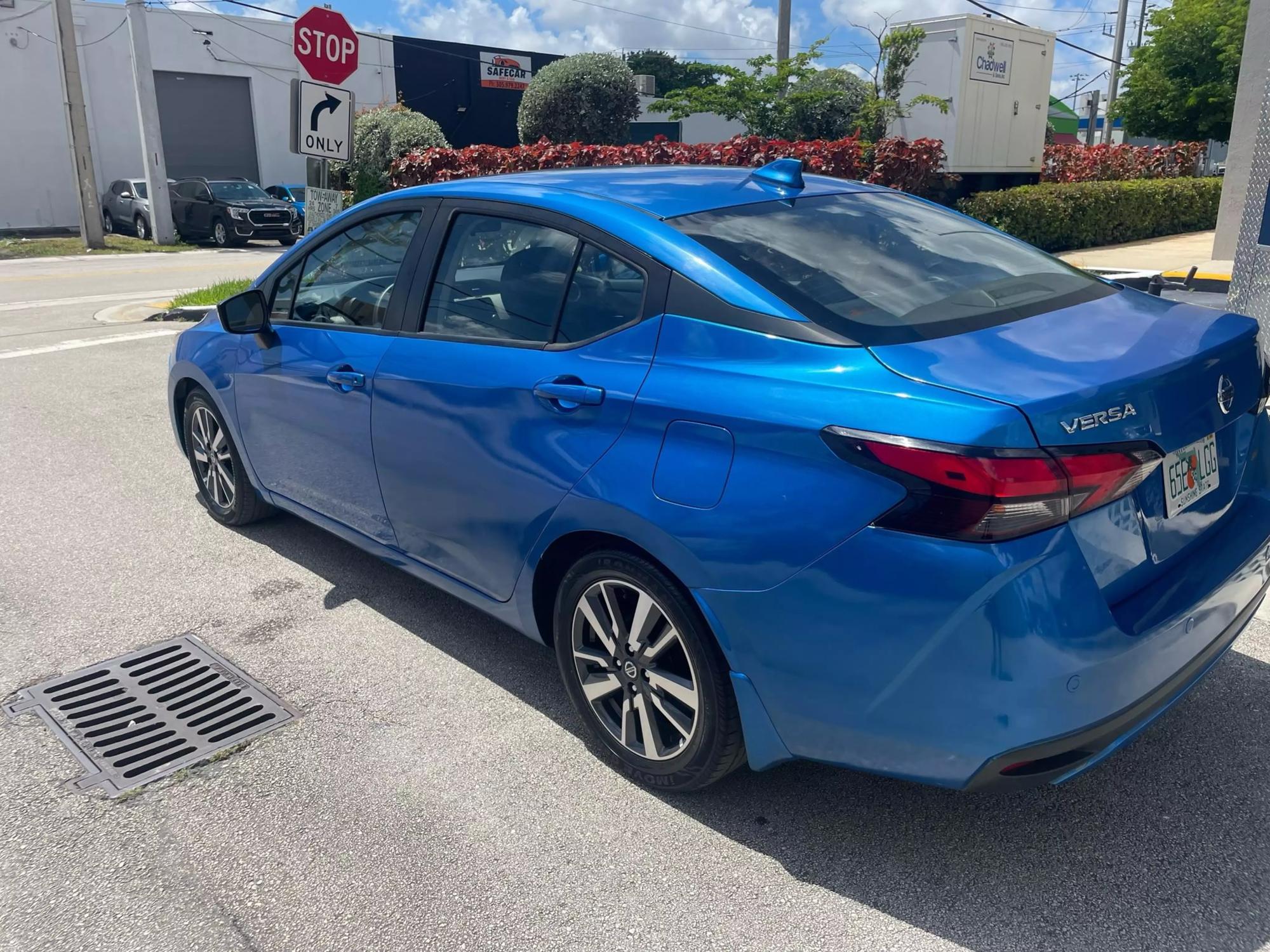 2020 Nissan Versa Sedan SV photo 15