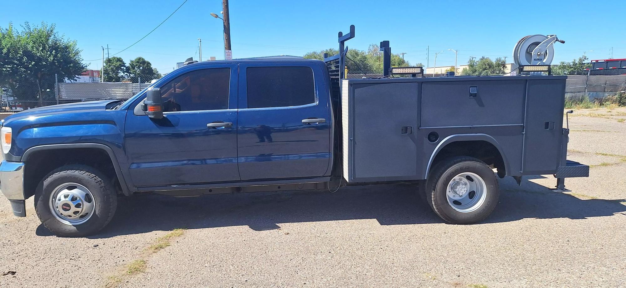 2015 GMC Sierra 3500 Chassis Cab SLE photo 24