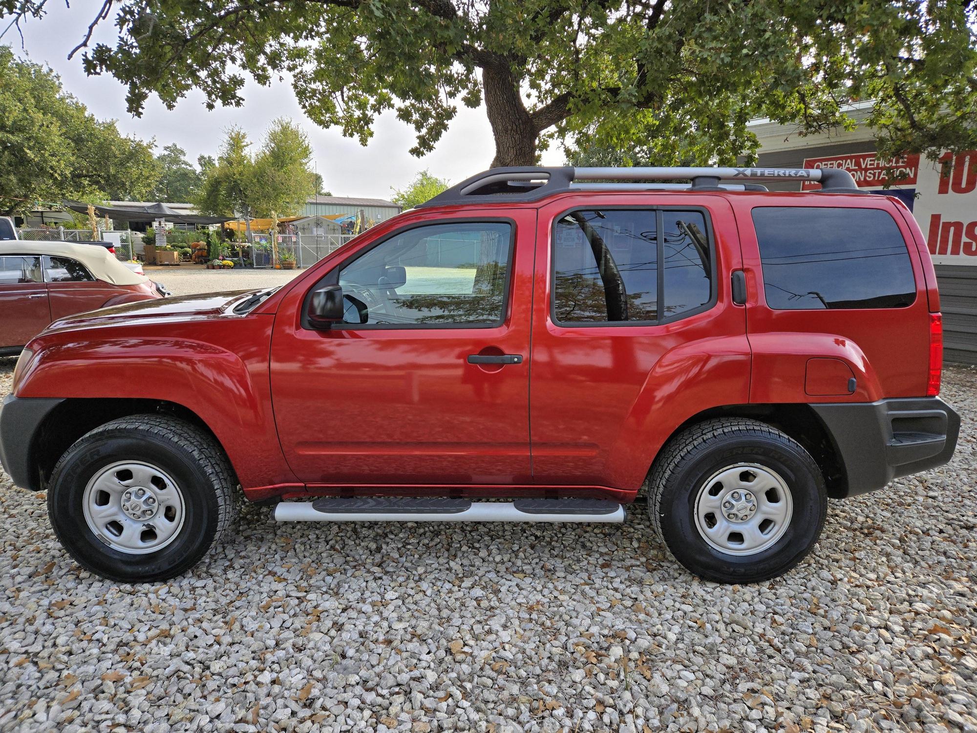 2011 Nissan Xterra X photo 21