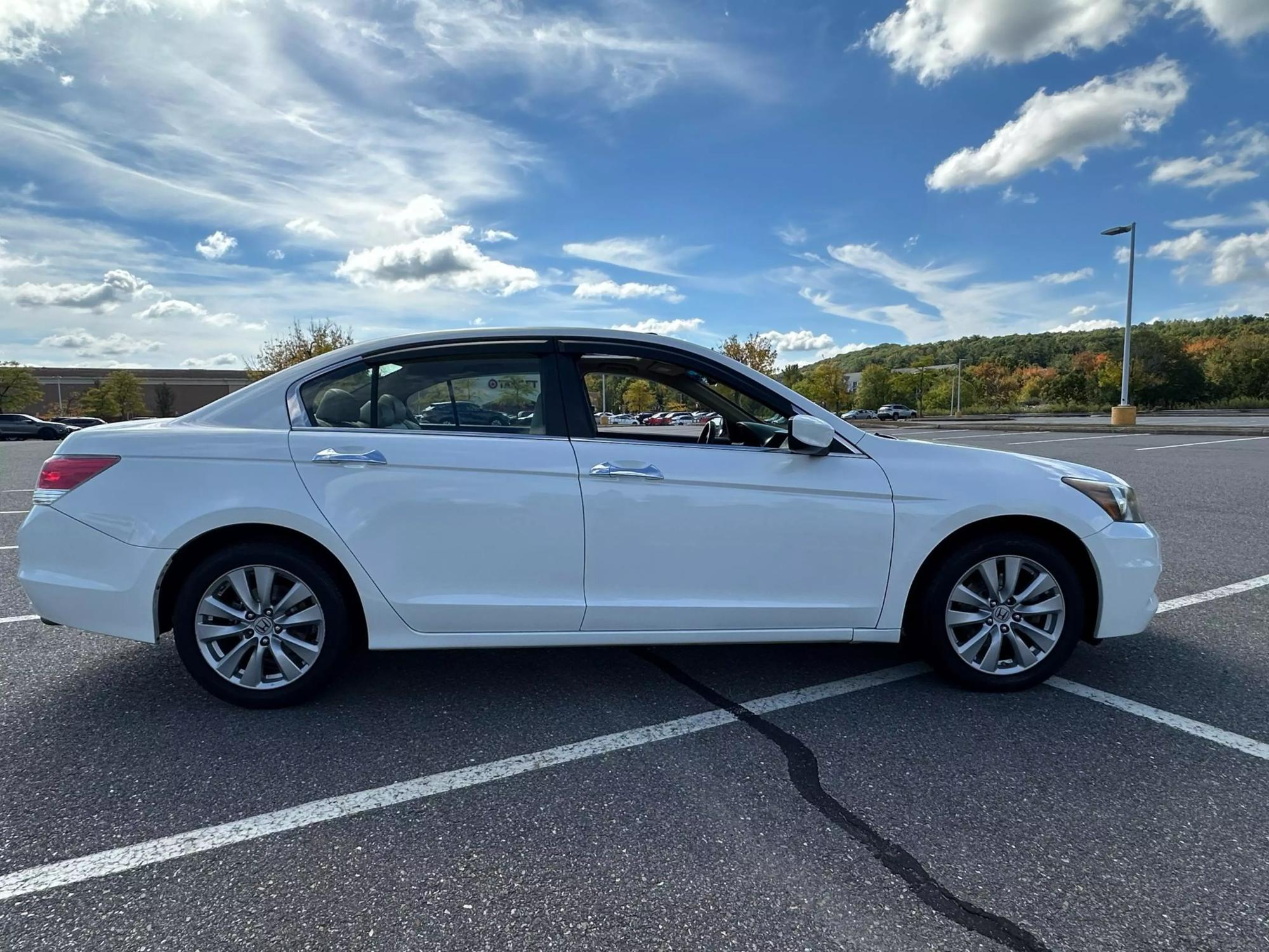 2012 Honda Accord EX-L V6 photo 27