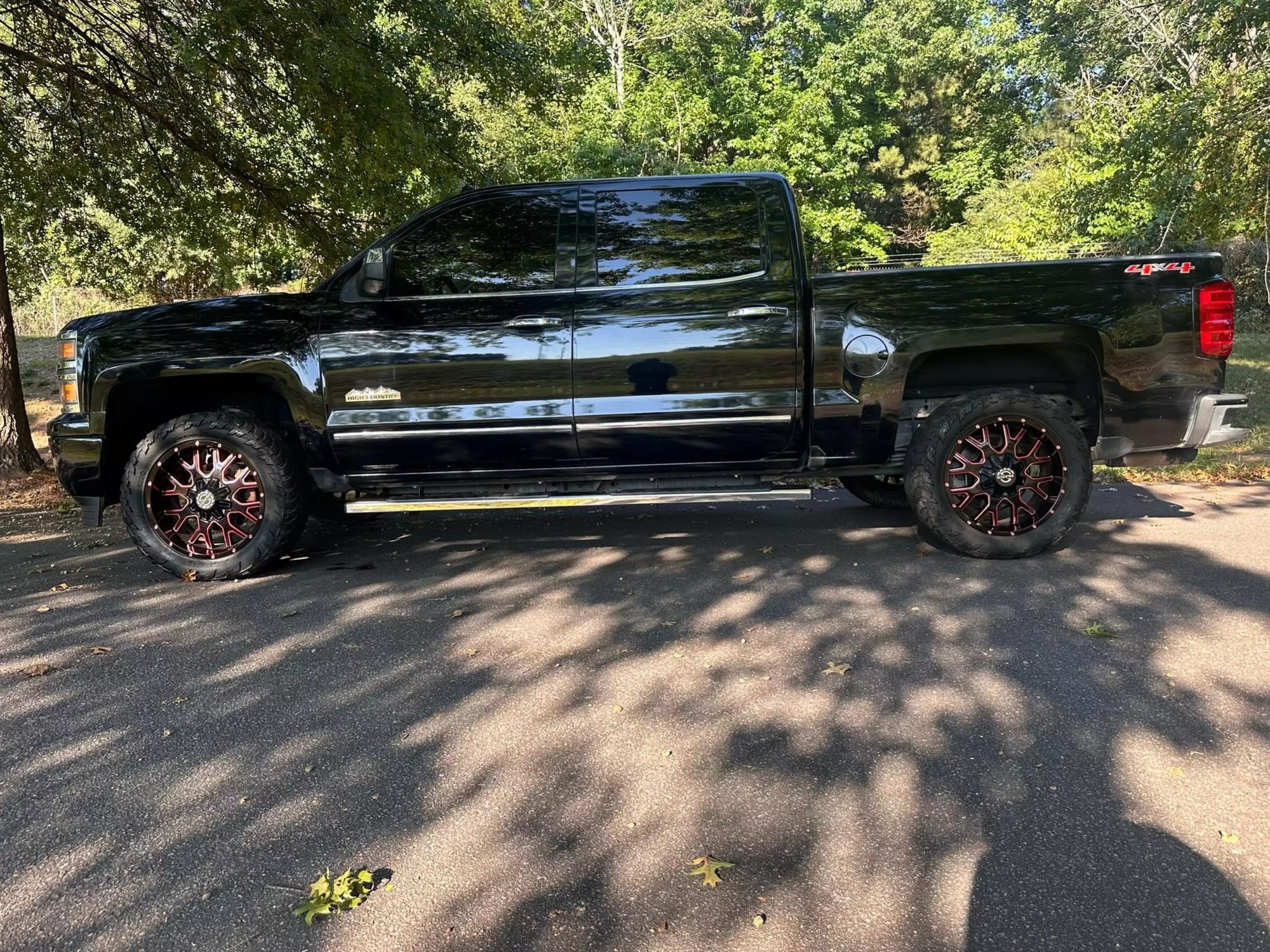 2015 Chevrolet Silverado 1500 High Country photo 38