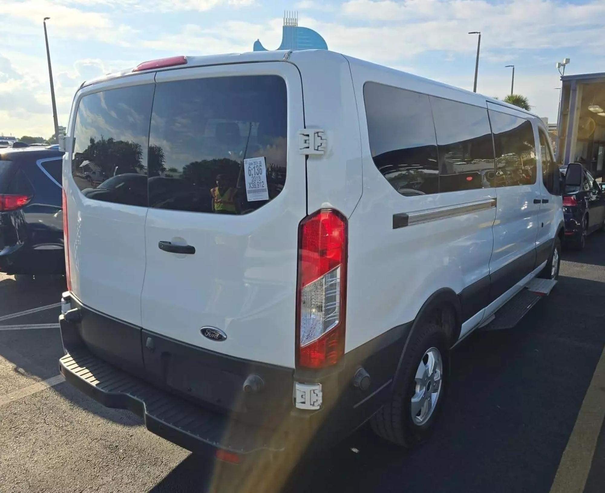 2018 Ford Transit Wagon XL photo 15