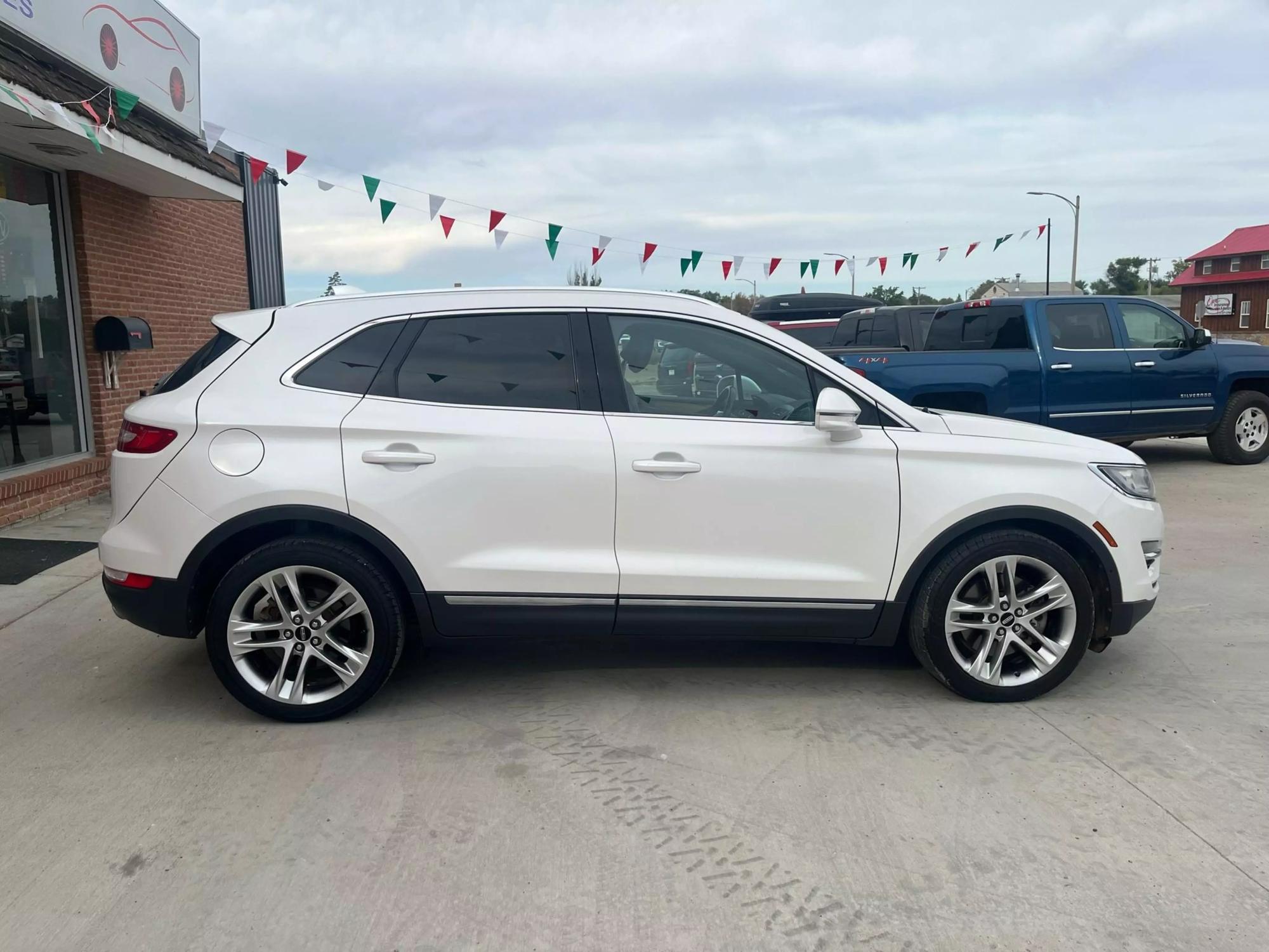 2015 Lincoln MKC Base photo 34