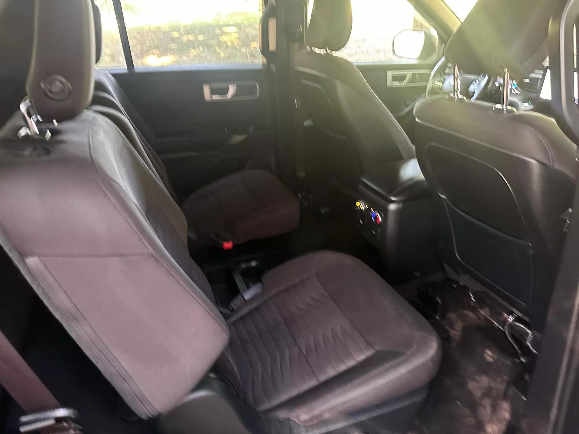 2020 Ford Explorer XLT photo 42