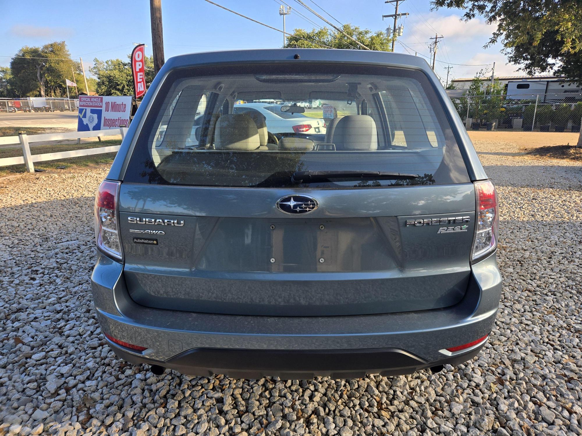 2012 Subaru Forester X photo 19