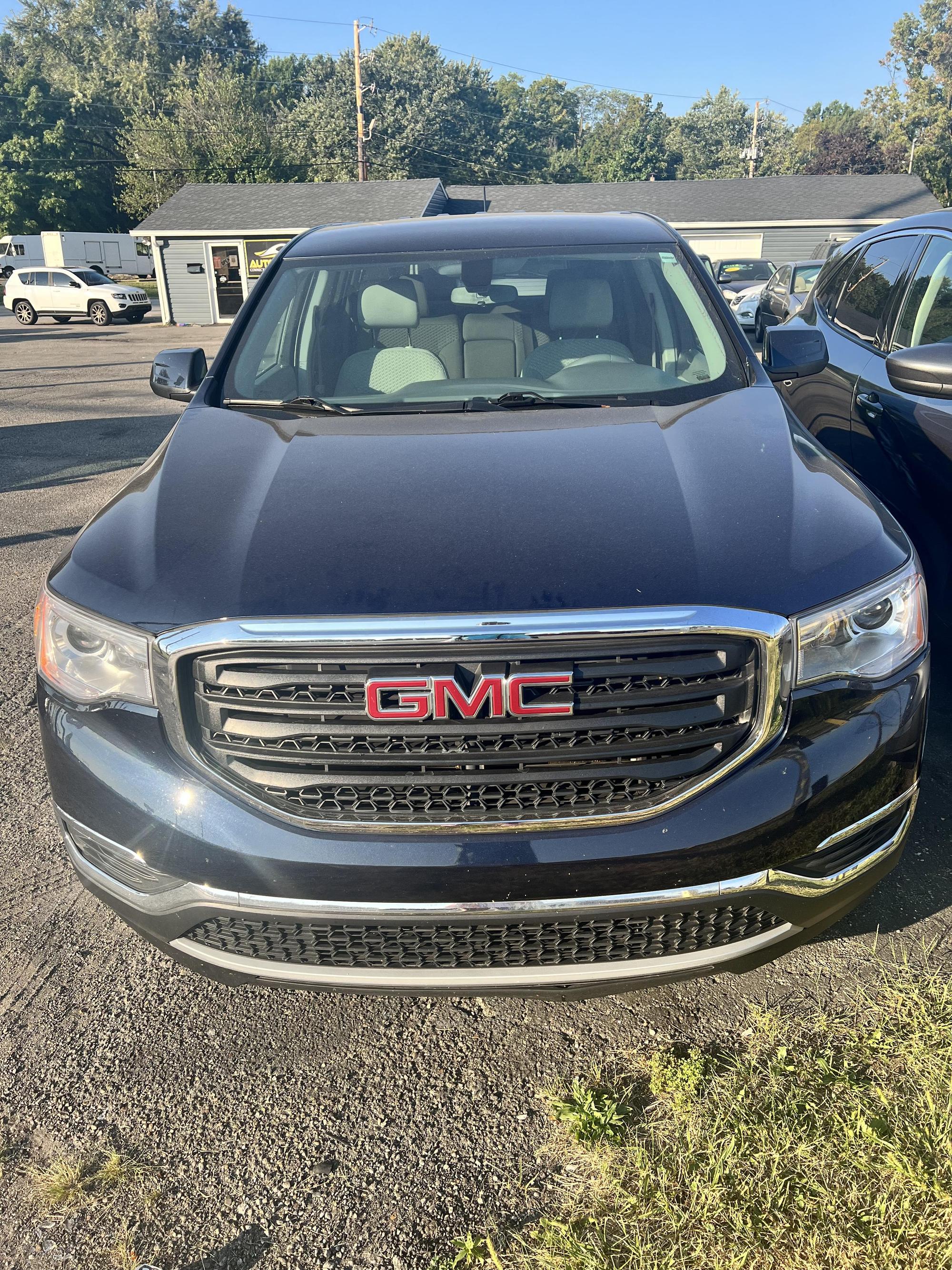 2017 GMC Acadia SLE-1 photo 9