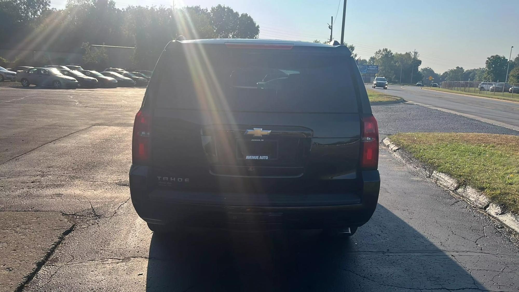 2016 Chevrolet Tahoe LT photo 23