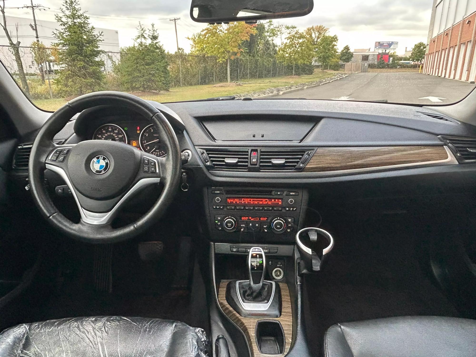 2015 BMW X1 28i photo 38