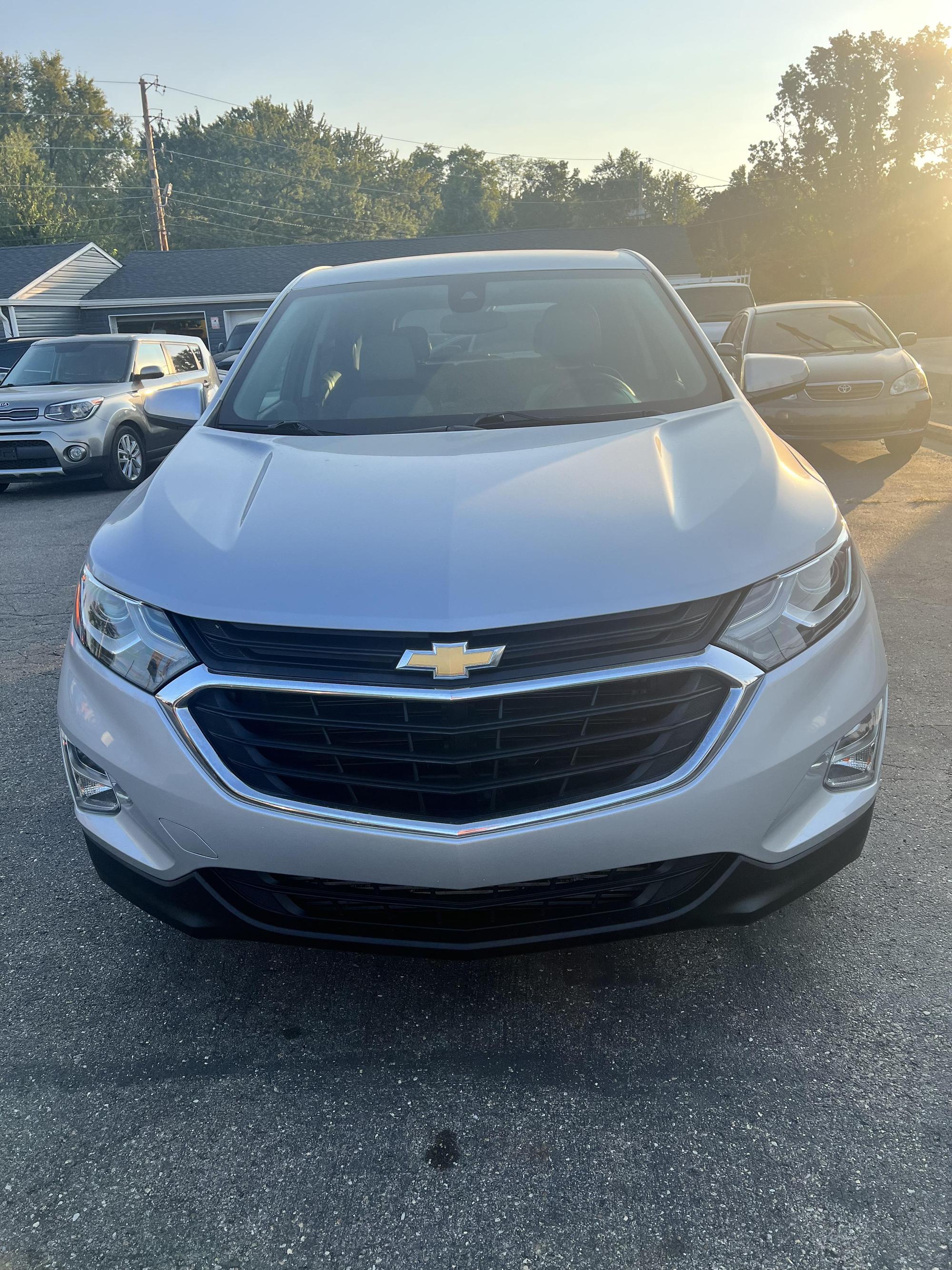 2020 Chevrolet Equinox LT photo 8