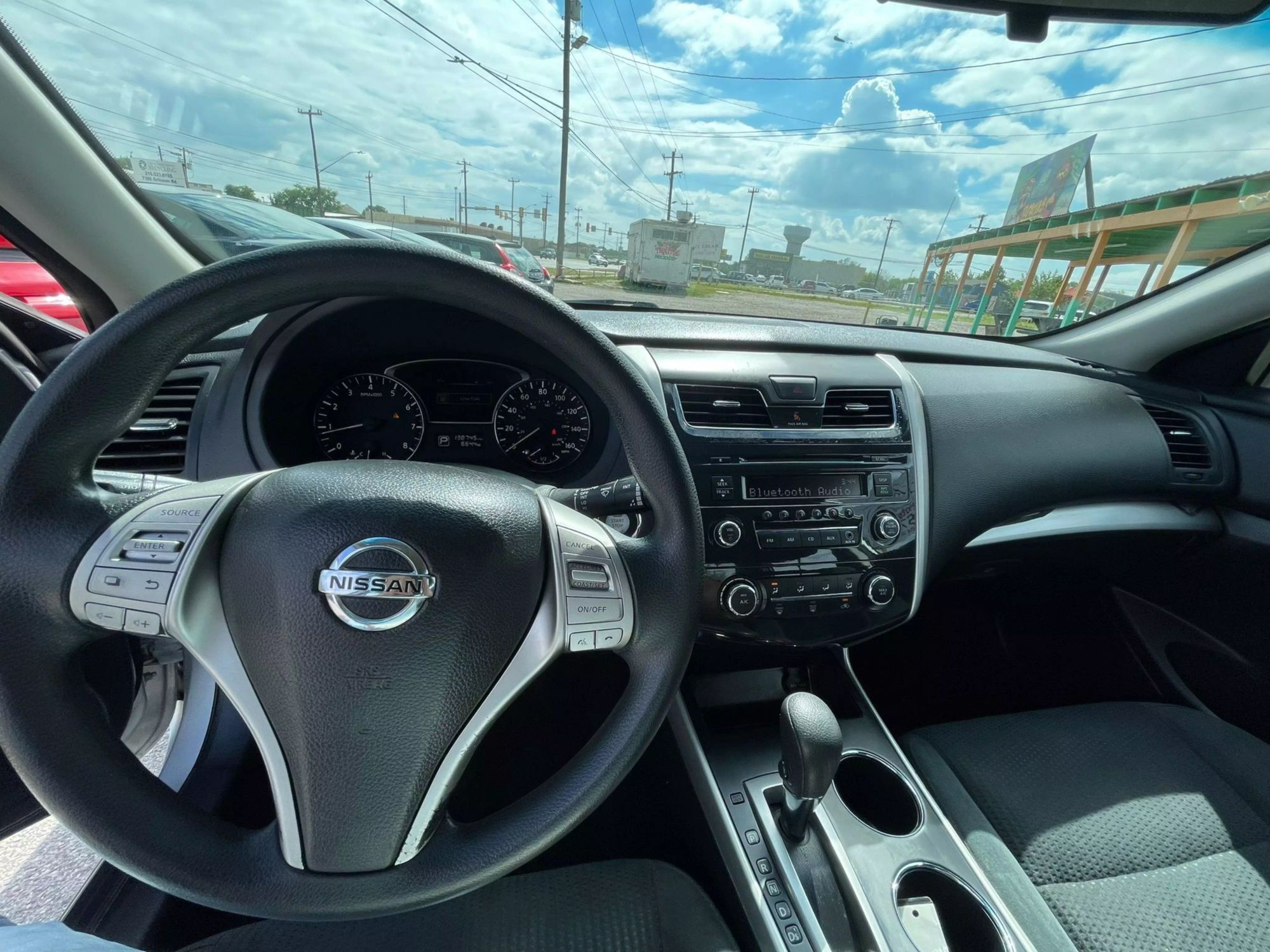 2015 Nissan Altima S photo 19