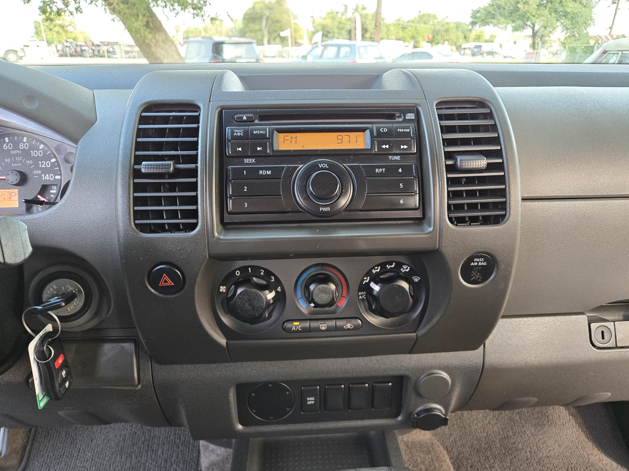 2011 Nissan Xterra X photo 37