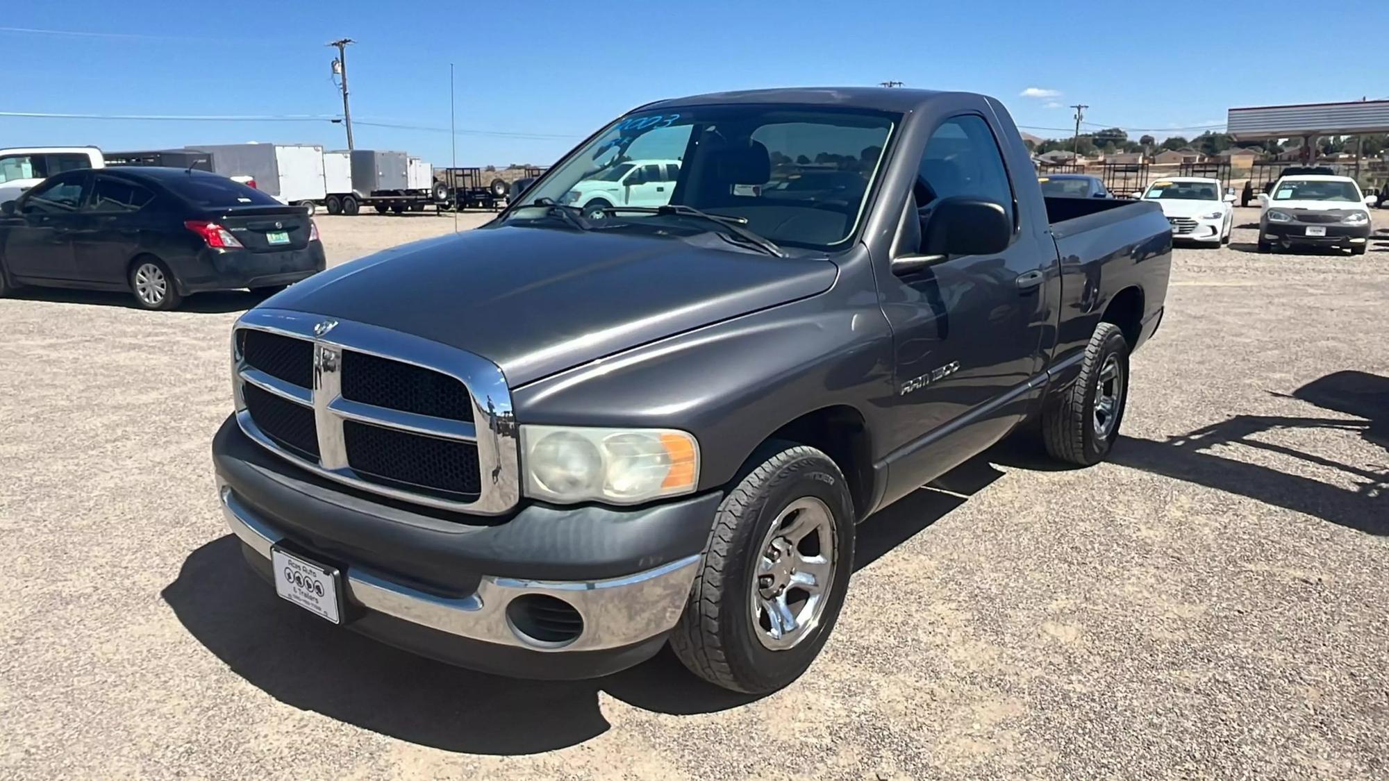 2003 Dodge Ram 1500 Pickup ST photo 9