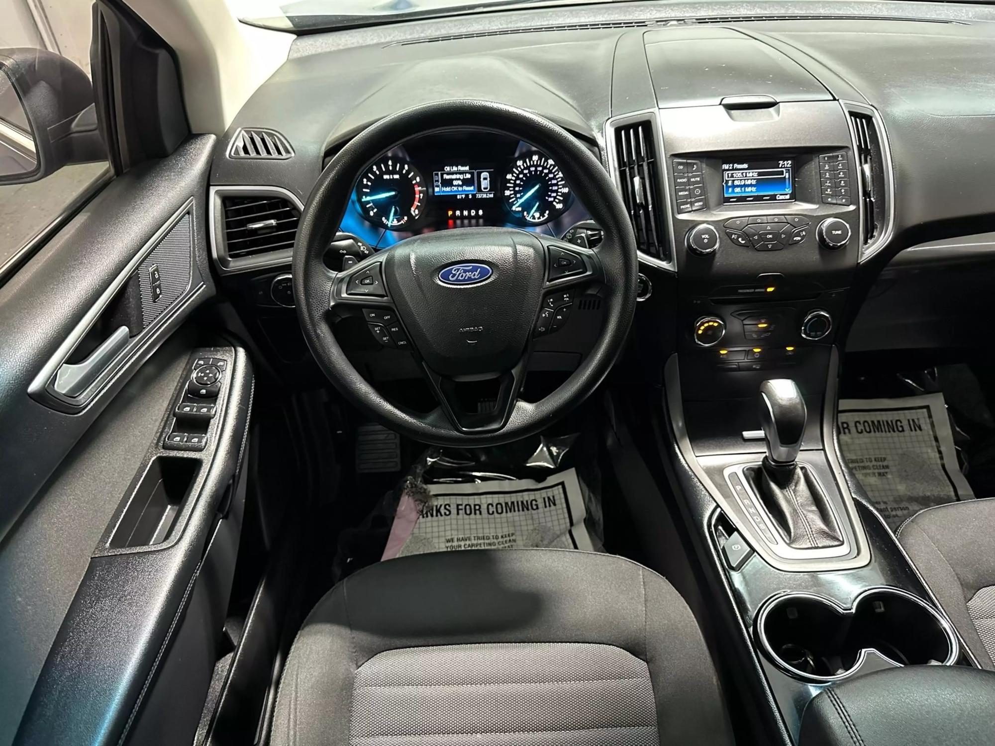 2018 Ford Edge SE photo 28