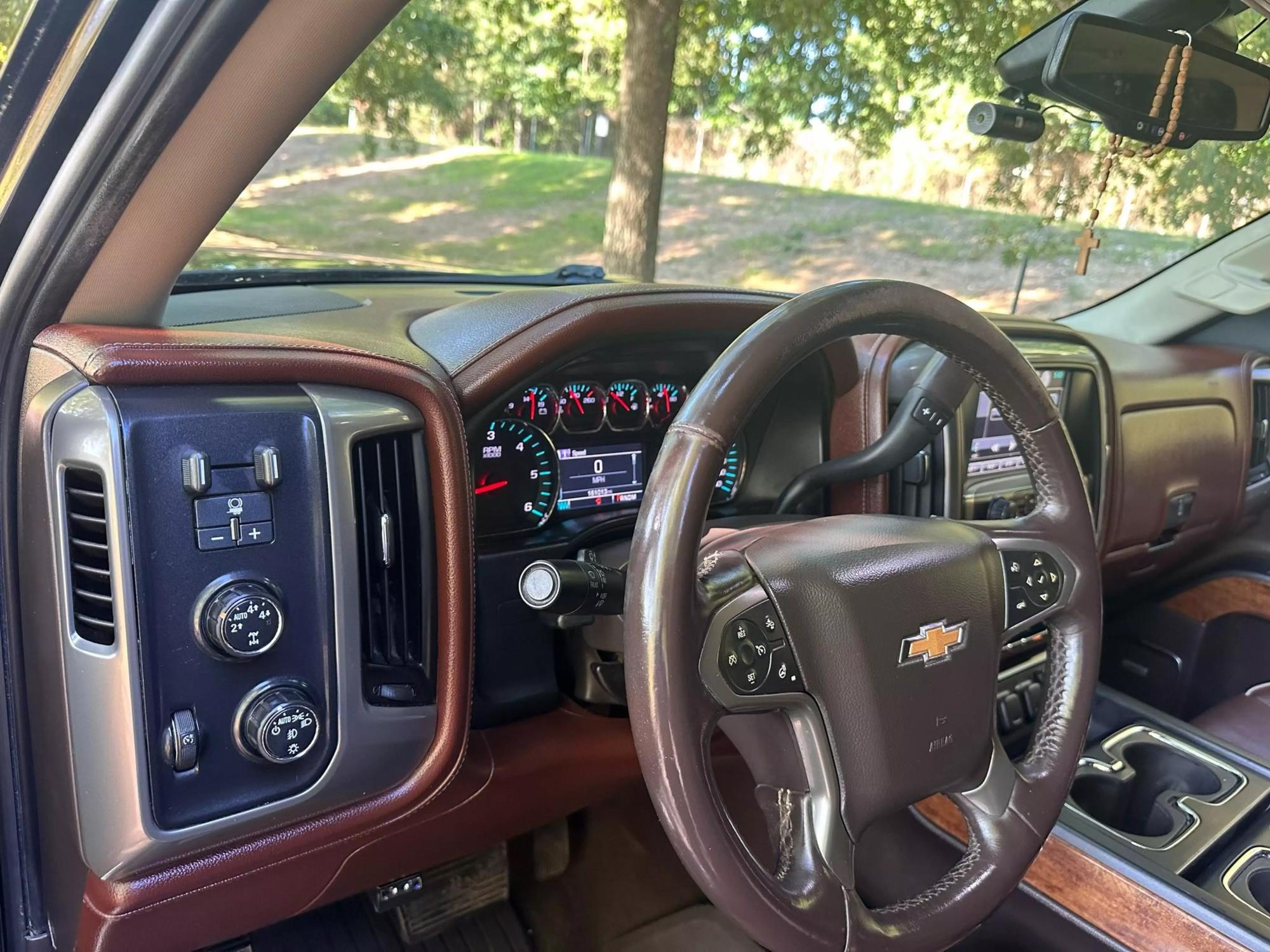 2015 Chevrolet Silverado 1500 High Country photo 41