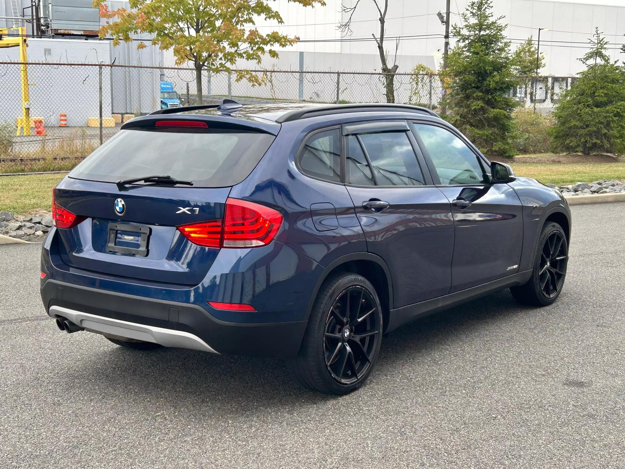 2015 BMW X1 28i photo 31