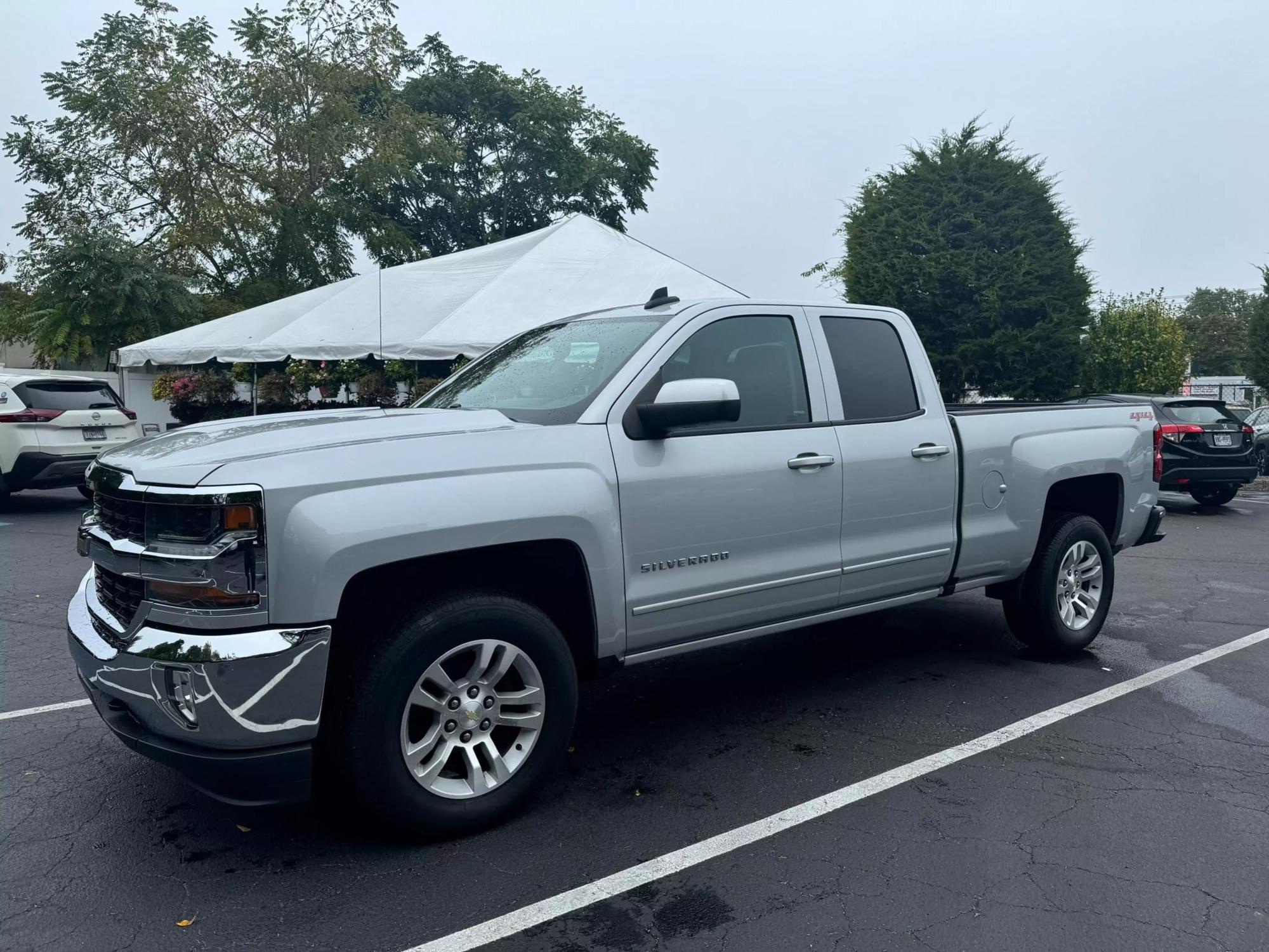 2018 Chevrolet Silverado 1500 LT photo 38