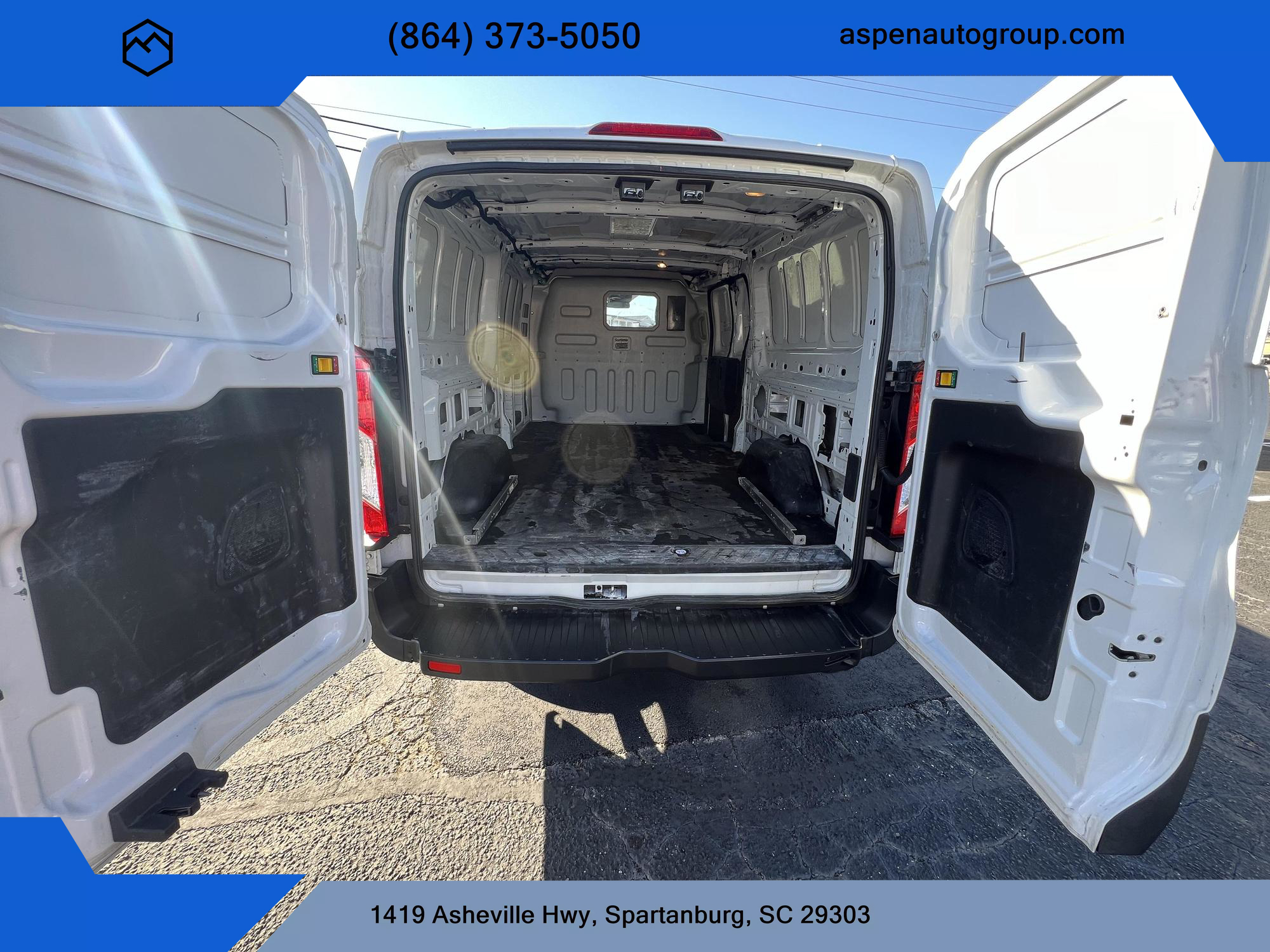 2016 Ford Transit Base photo 18