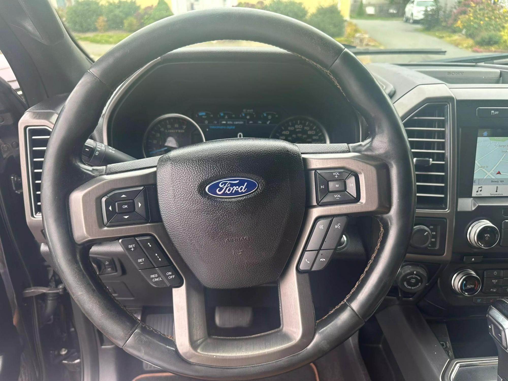 2017 Ford F-150 Limited photo 28