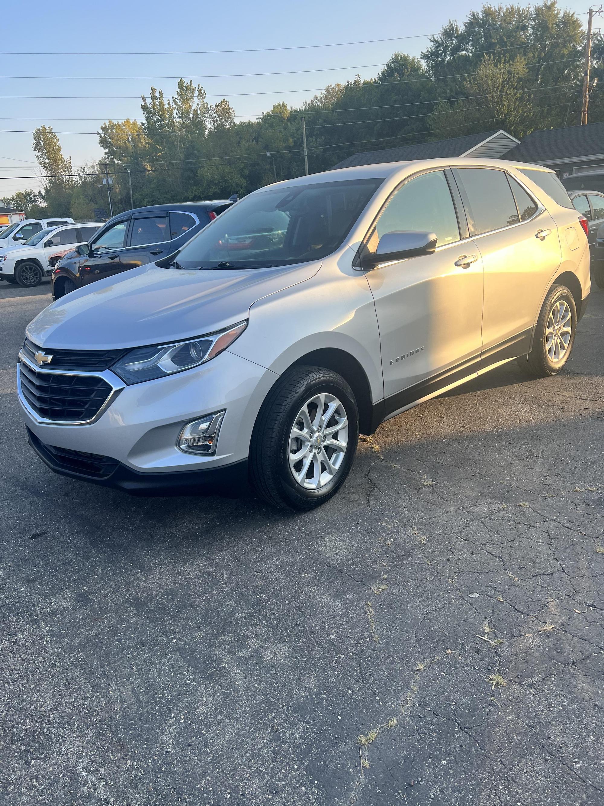 2020 Chevrolet Equinox LT photo 12