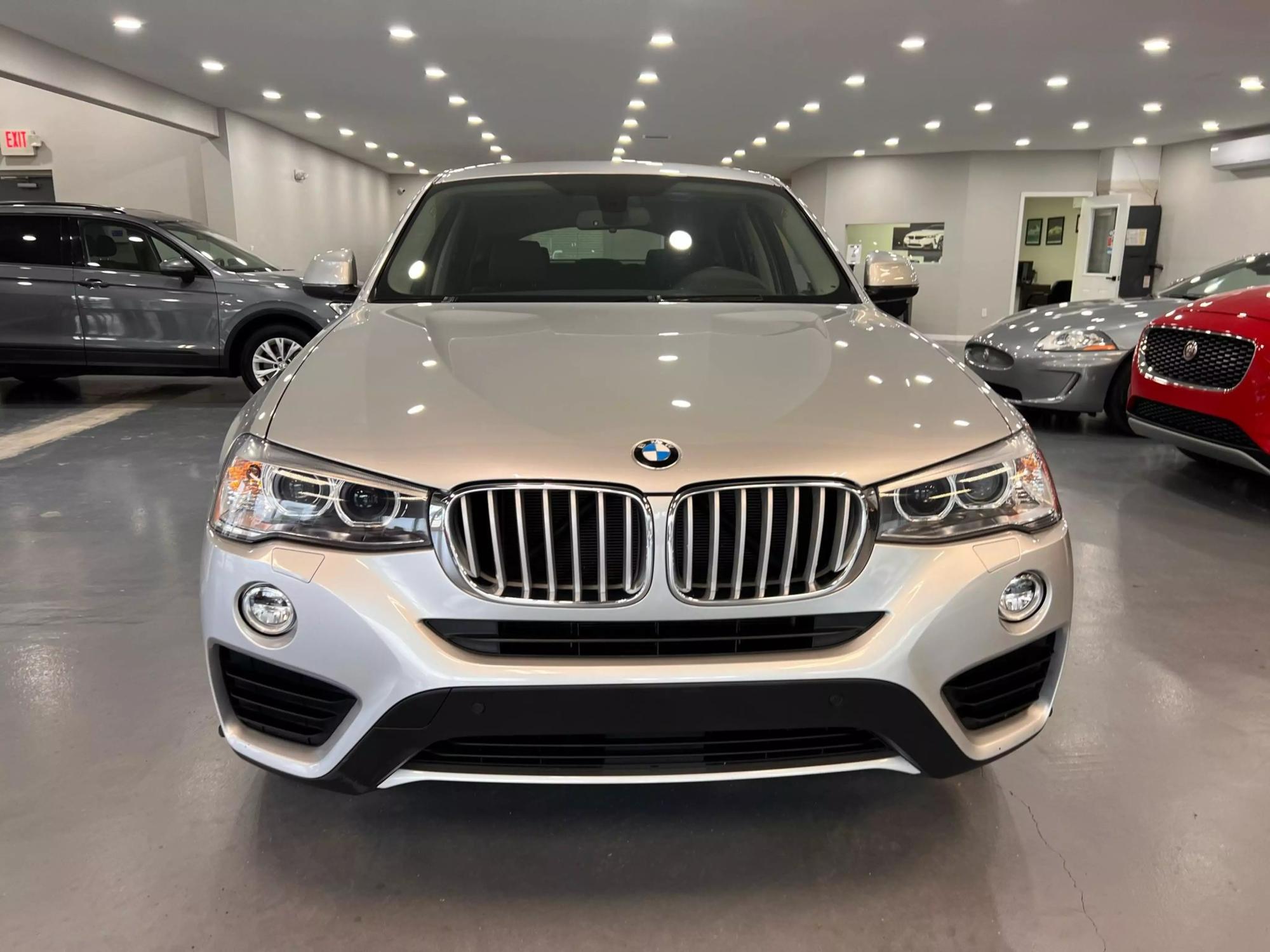 2016 BMW X4 xDrive28i photo 2