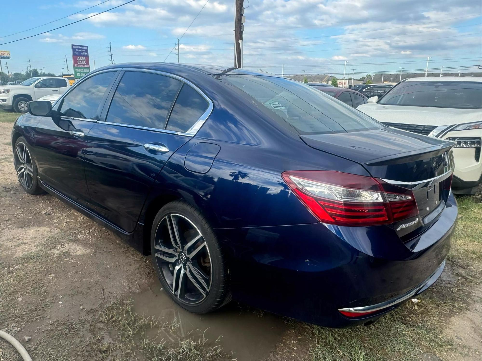 2017 Honda Accord Sport SE photo 24