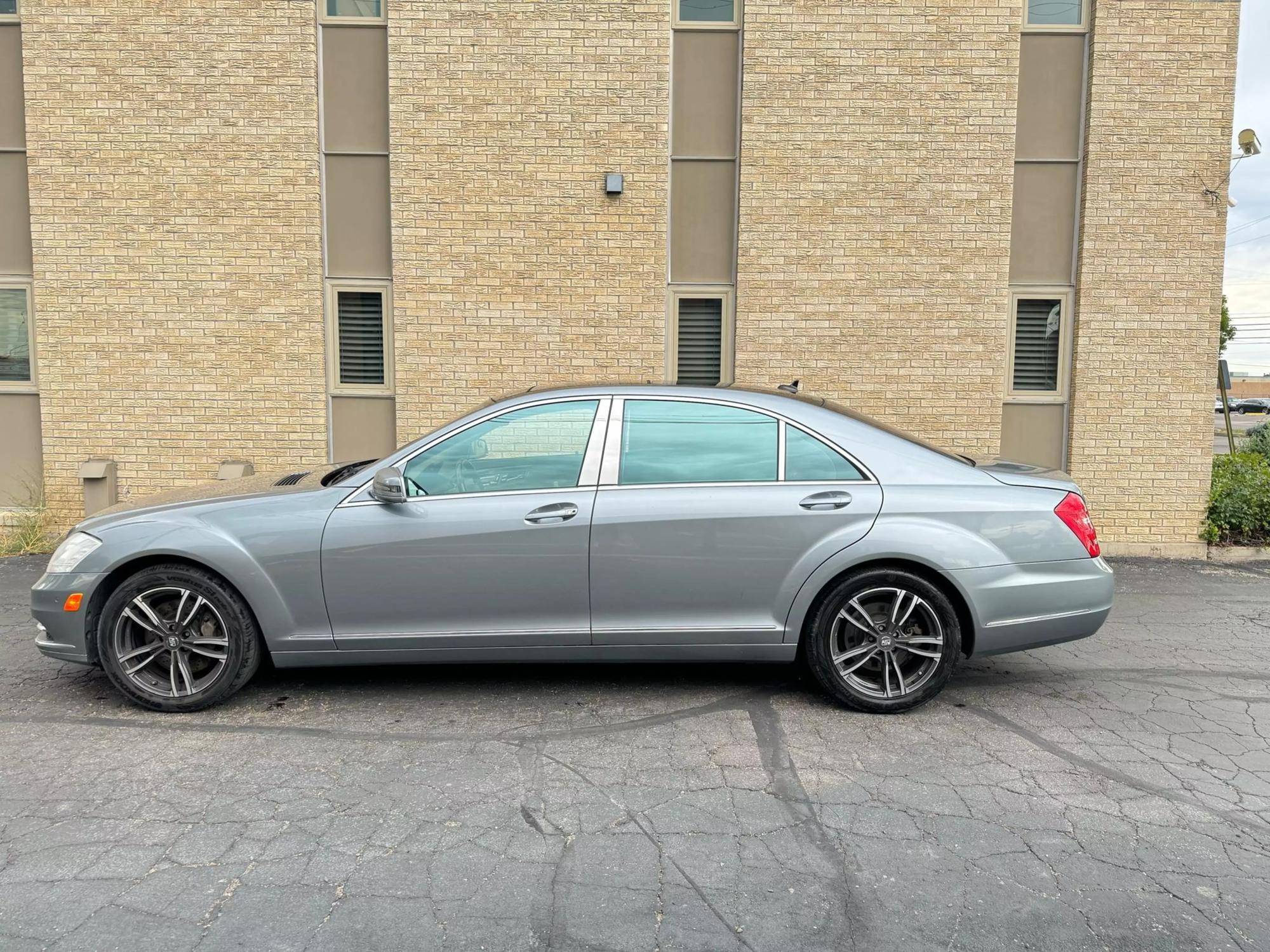 2013 Mercedes-Benz S-Class S550 photo 41